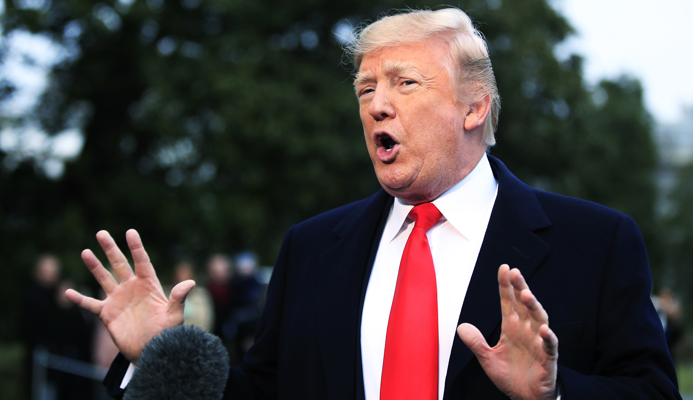 Trump: ‘About 30 percent’ of the press pool are ‘fine people’