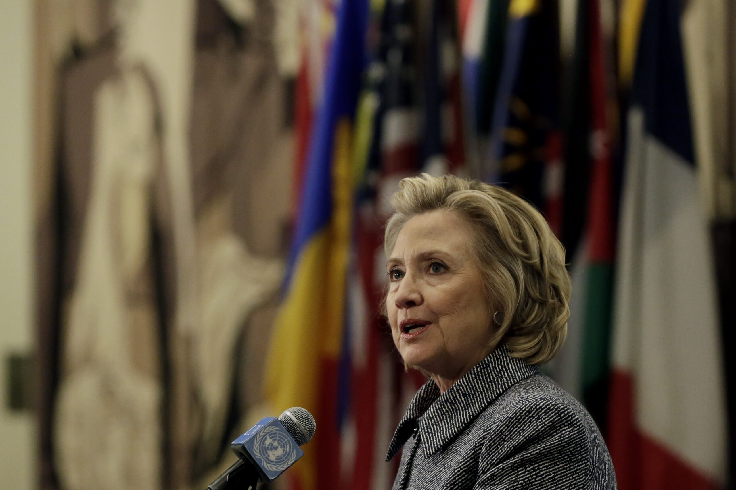 State Department contradicts Hillary Clinton’s email claim