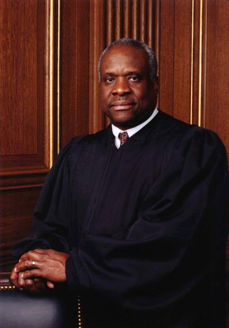 Cruz Asks Smithsonian to Correct ‘Mistake’ of Obscuring Justice Thomas at Museum