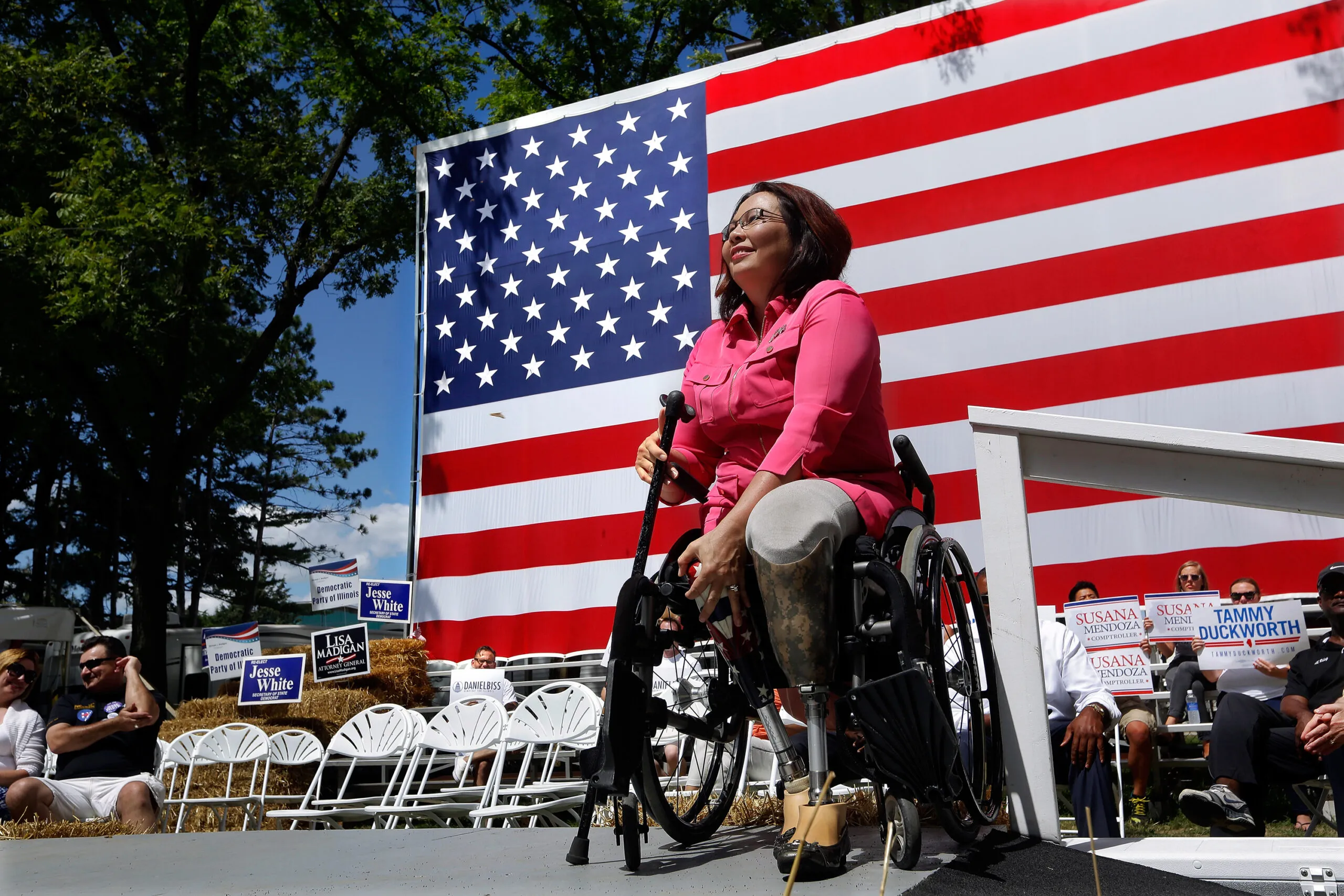Tammy Duckworth blasts ‘distasteful’ Memorial Day social media post by DNC