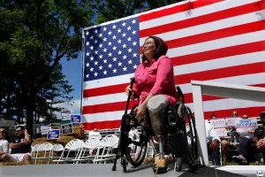 Tammy Duckworth blasts ‘distasteful’ Memorial Day social media post by DNC