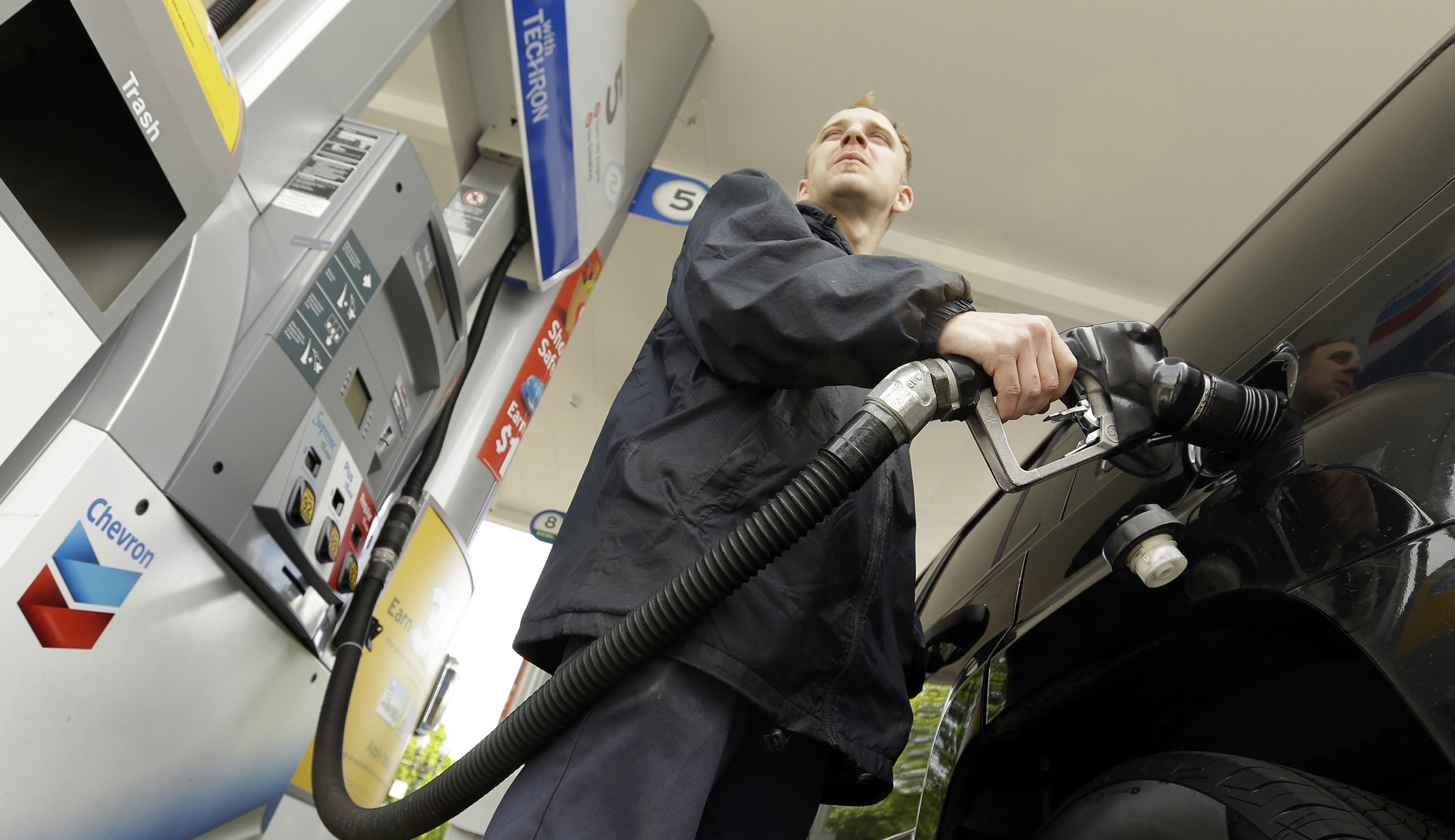 Inflation slows in April, down to 2.2 percent