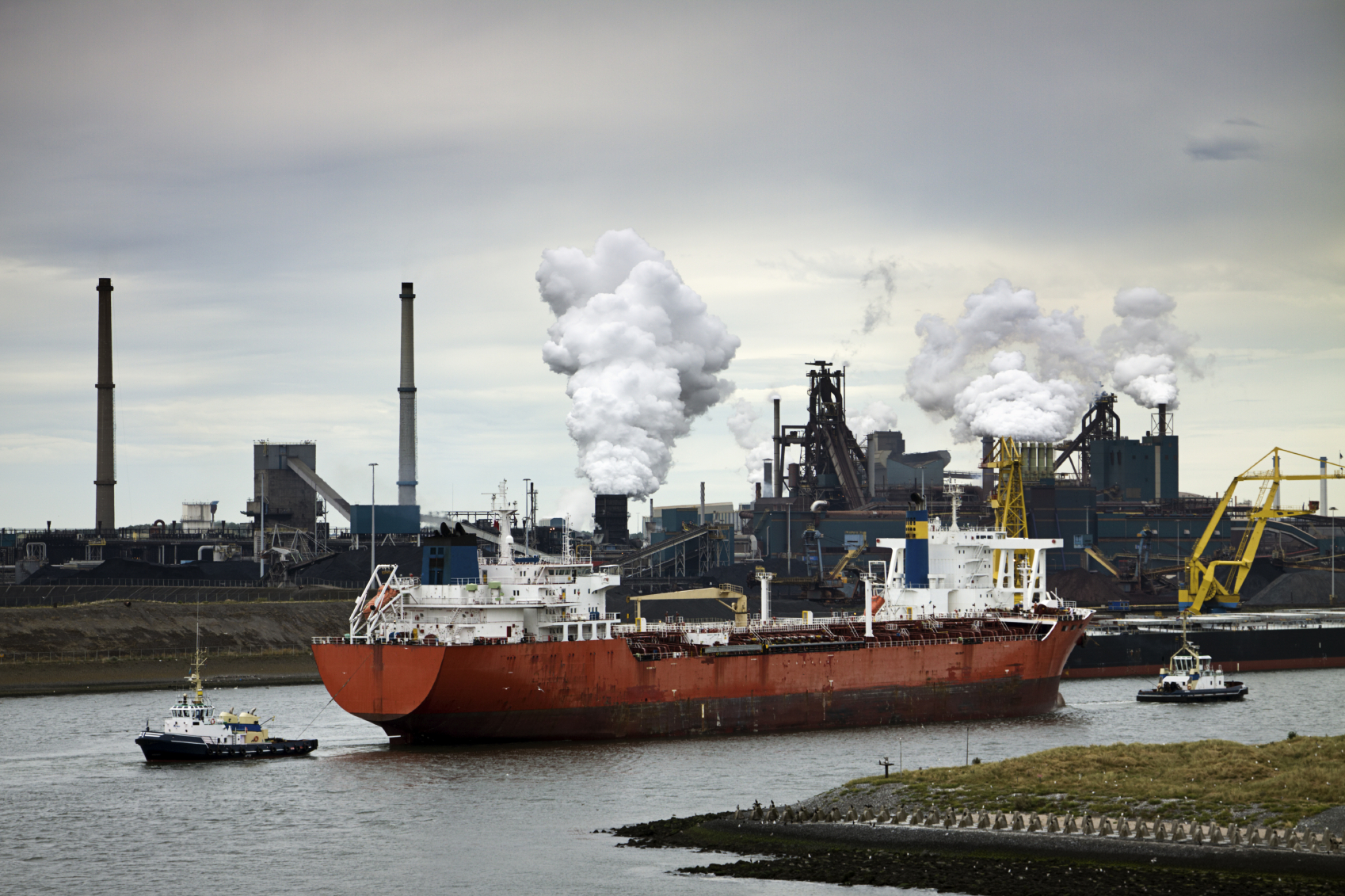 No gusher from lifting ban on oil exports