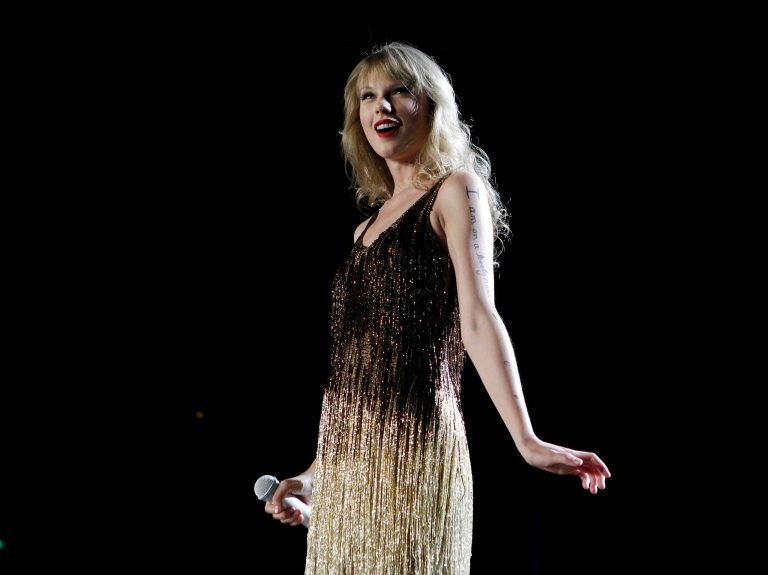 Swift is Billboard’s top money maker for 2011