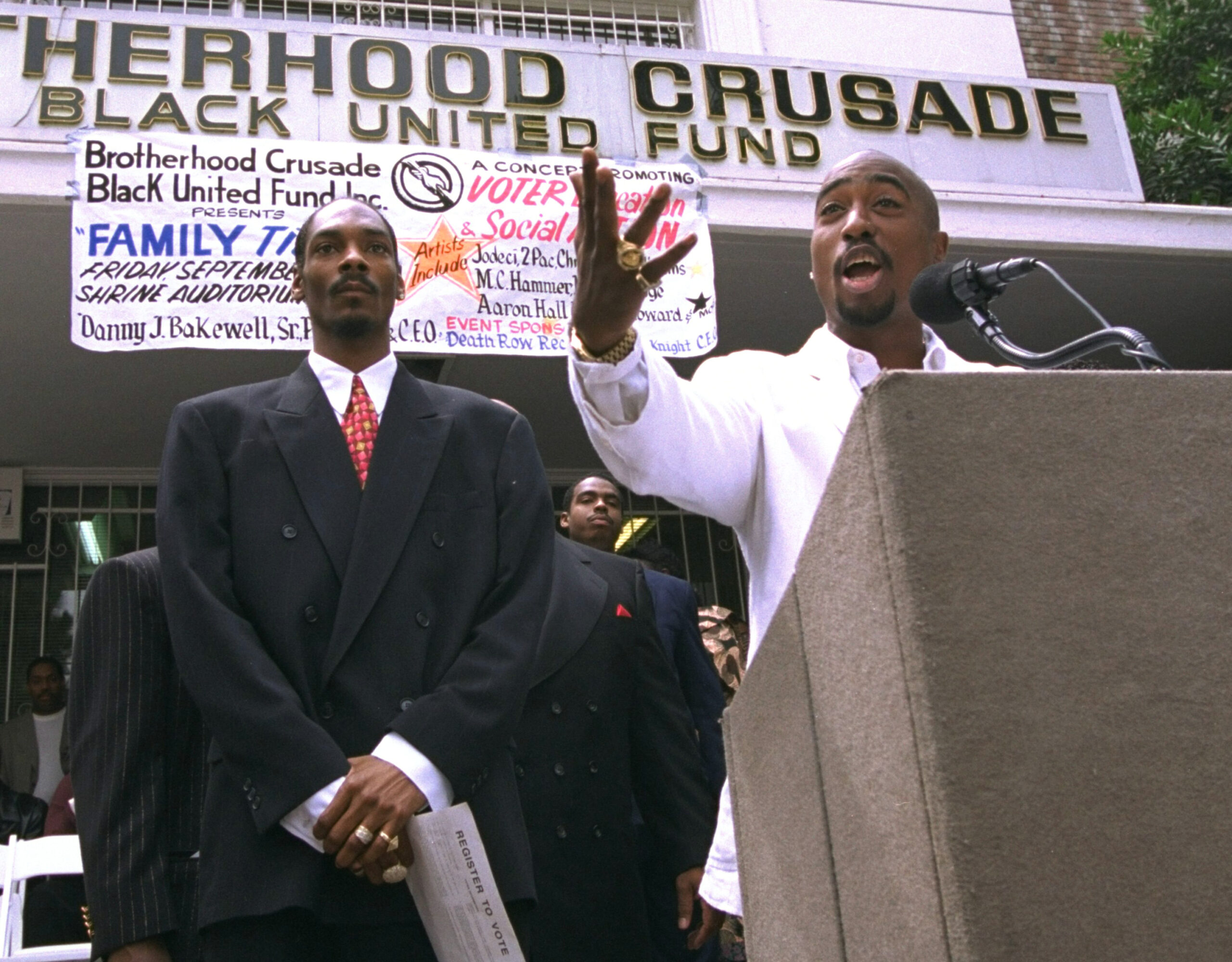 First ‘Black Heritage Auction’ features Tupac, MLK Jr., Ali, Mandela, Obama