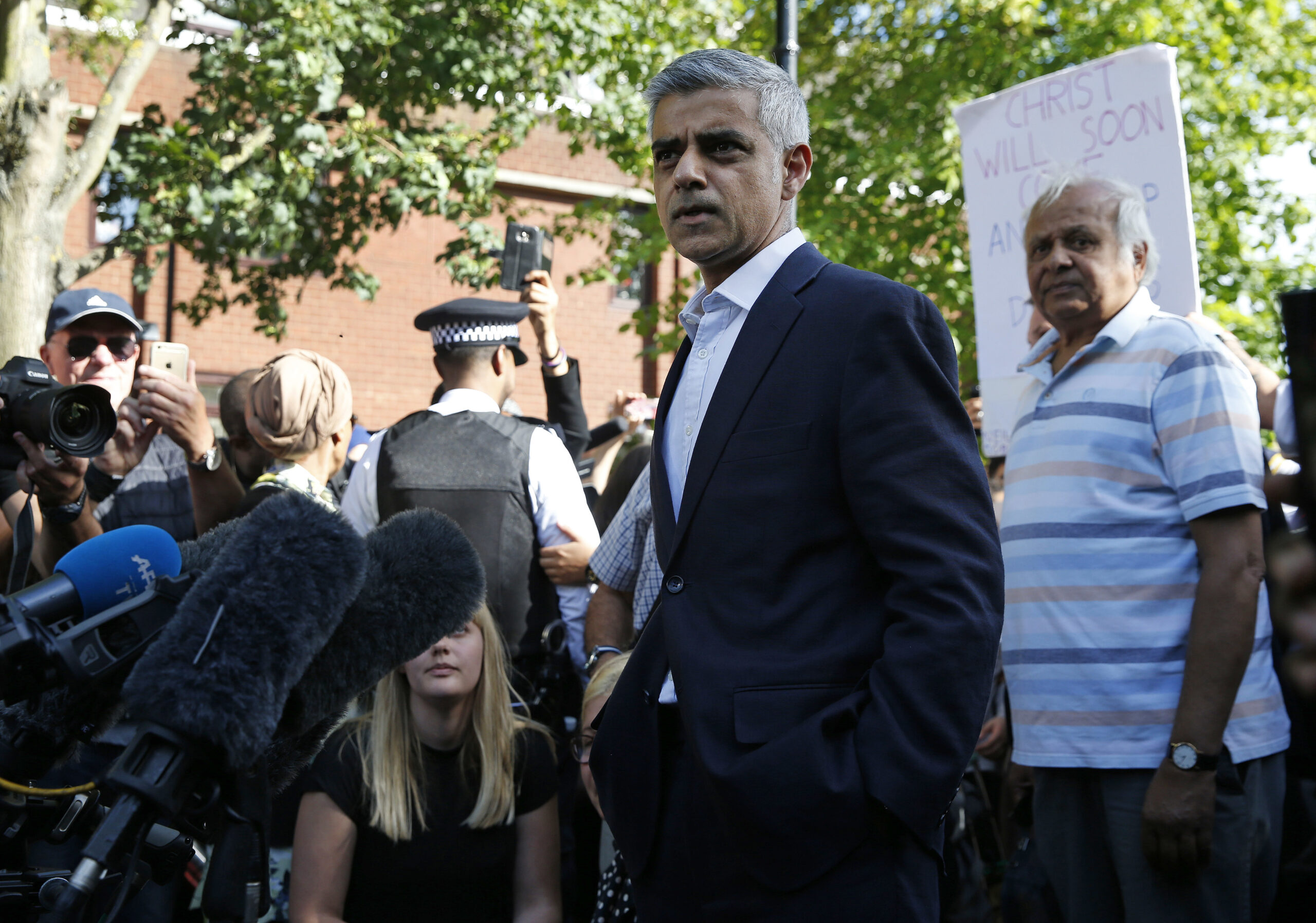 London Mayor Sadiq Khan on ‘beef’ with Trump: ‘We’re not schoolchildren’