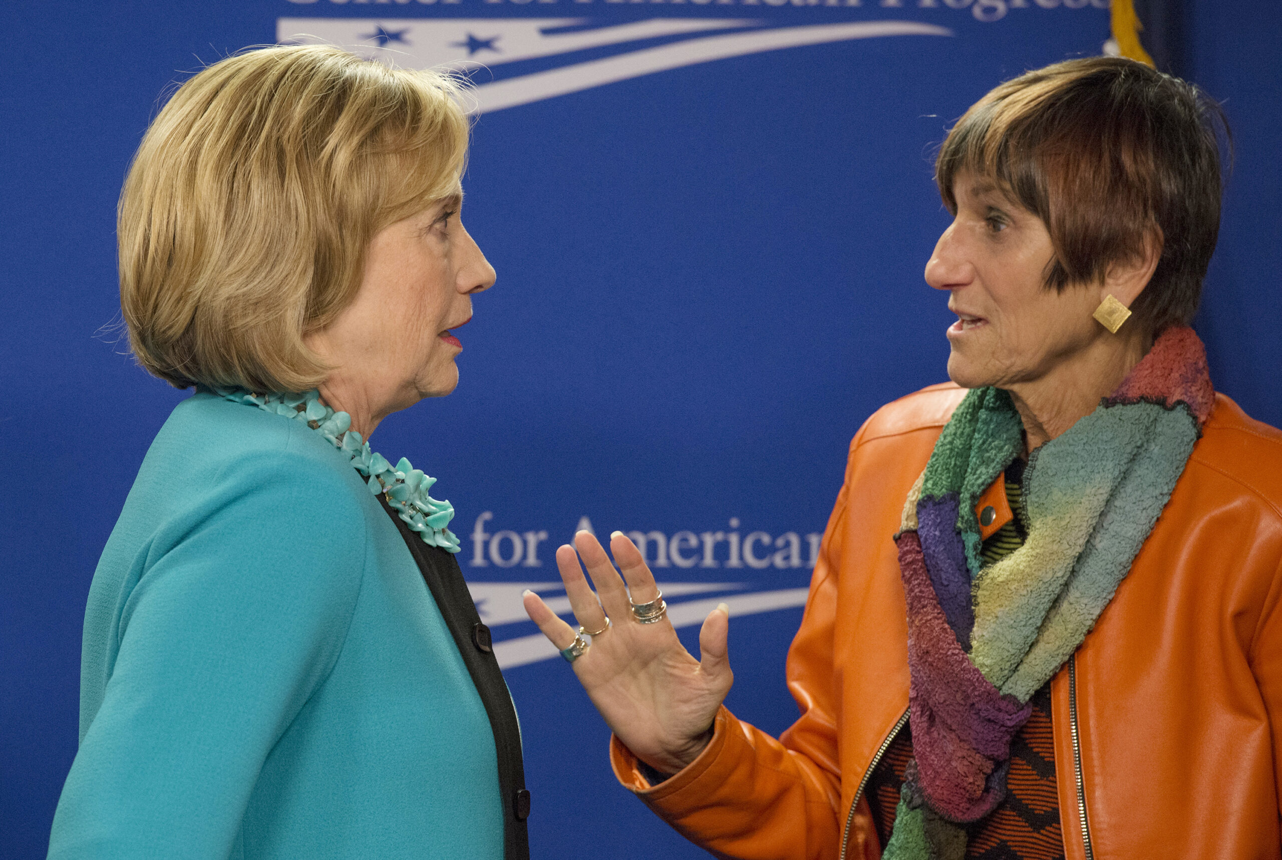 Liberals want Hillary to break silence on trade deal