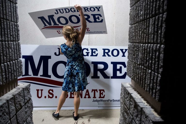 Luther Strange, Roy Moore, Advance in the Alabama Republican Primary