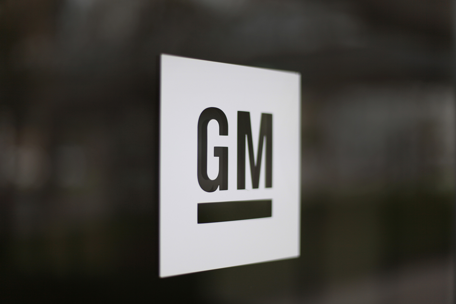 Black GM employees sue for inaction over racist remarks, threats