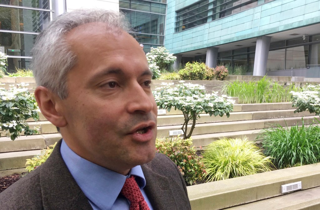 Federal judge allows immigrants rights group to continue legal work