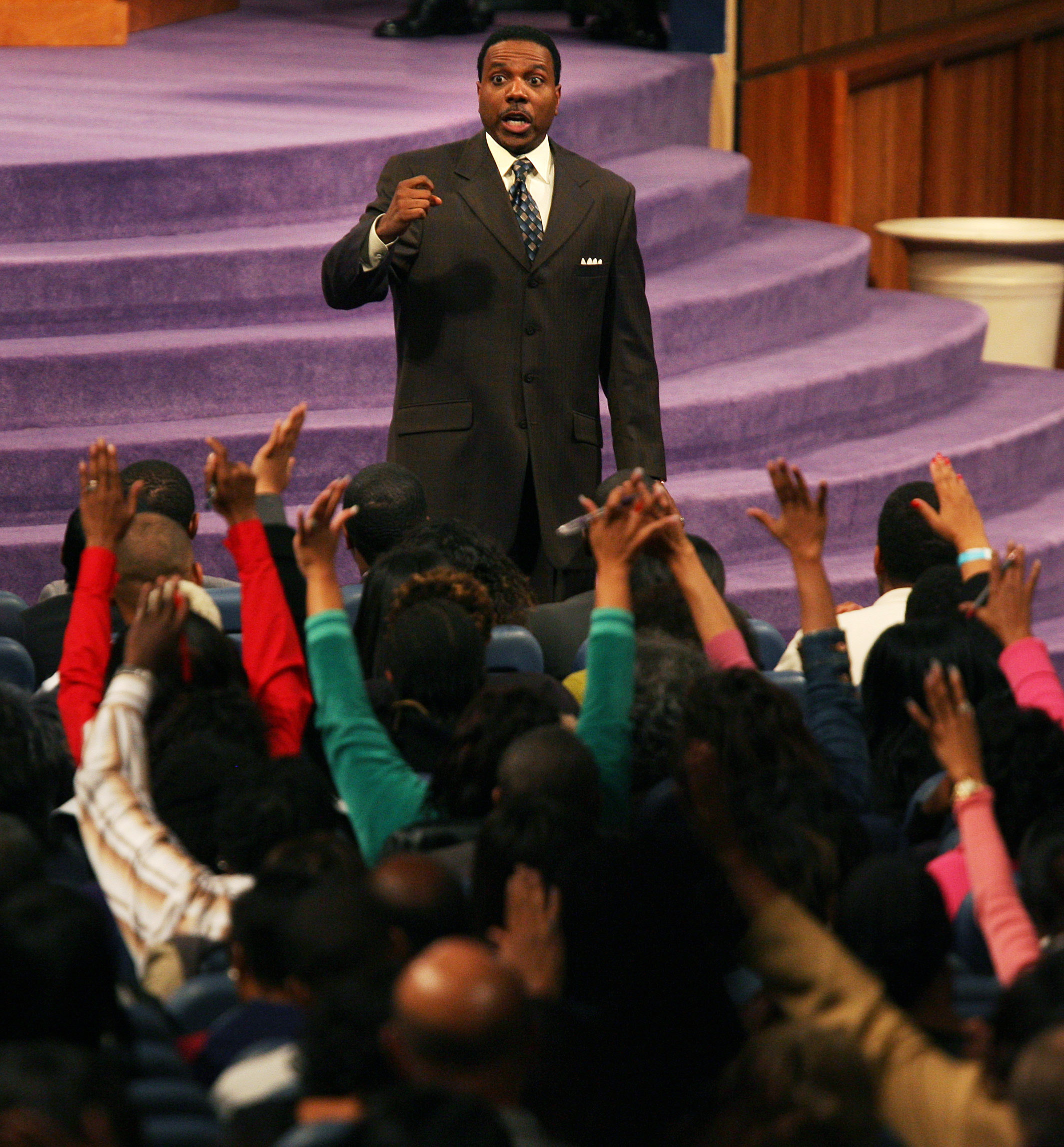 Pastor Creflo Dollar denies attacking daughter