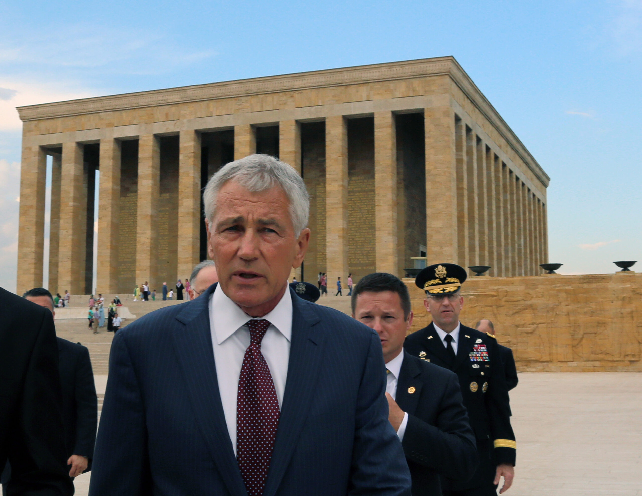 Hagel finds Turkish help against Islamic State a tough sell