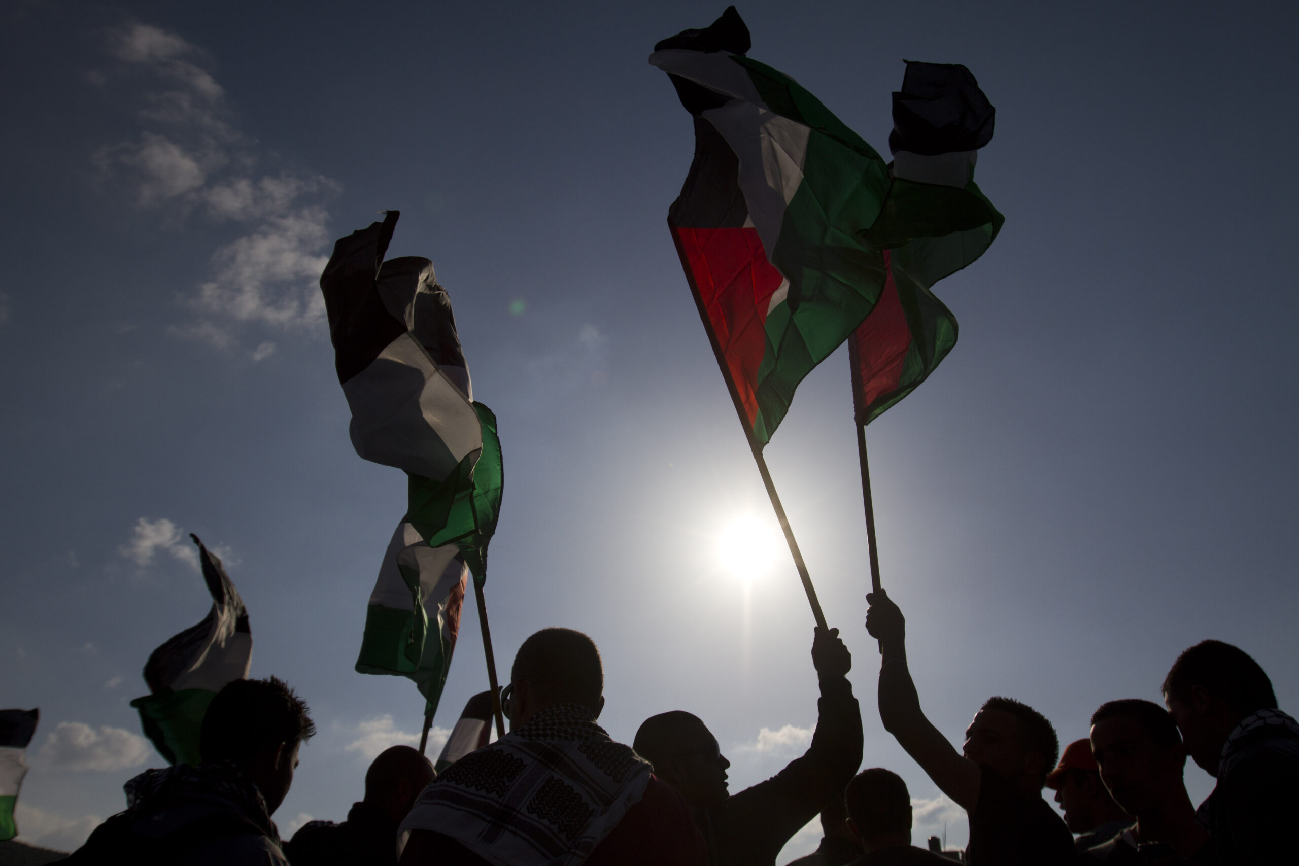 Israeli Arabs caught in the middle of Gaza war