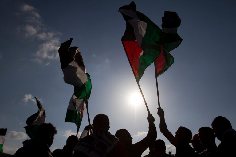 Israeli Arabs caught in the middle of Gaza war