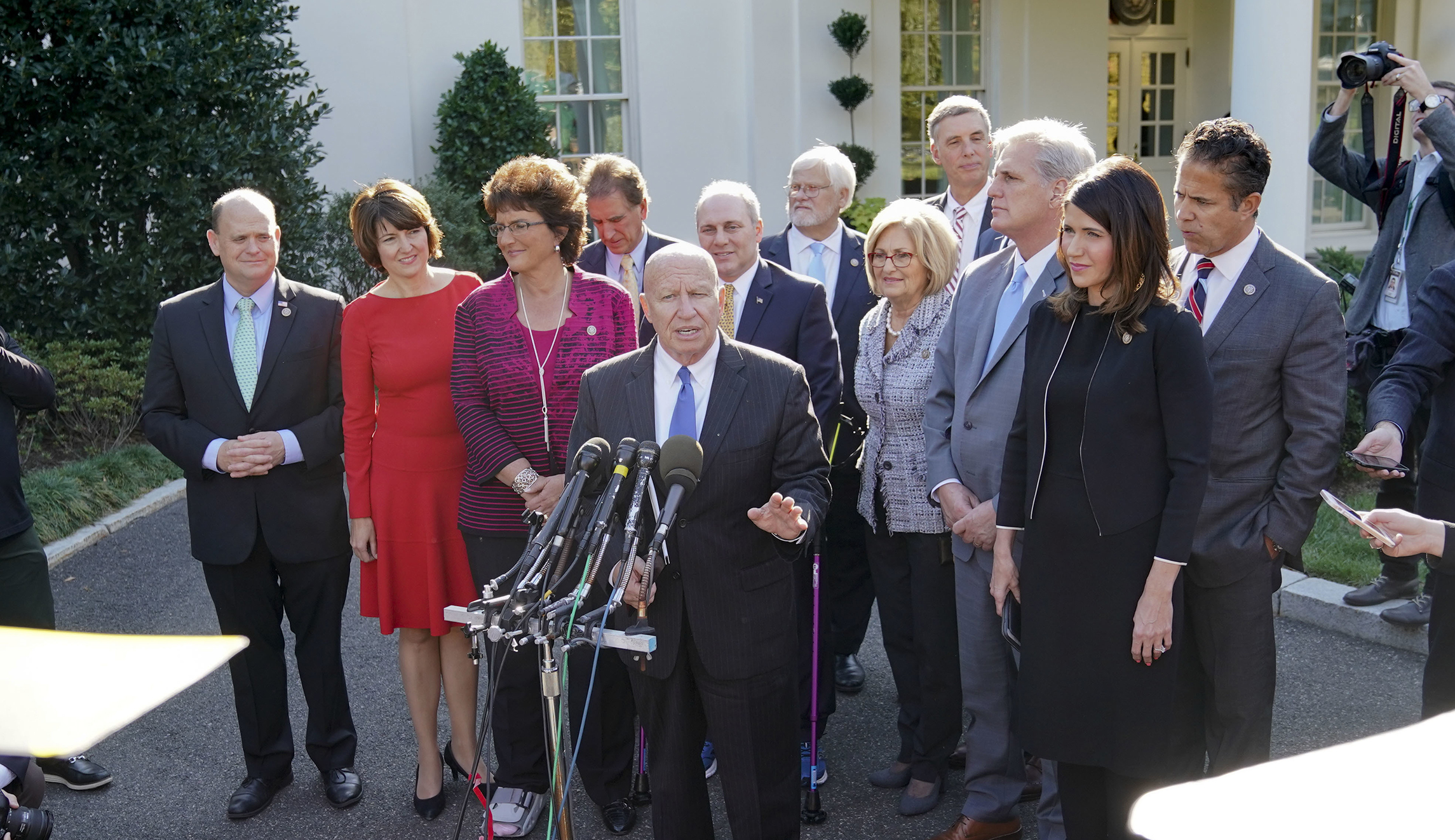 Conservatives plot how much to push Obamacare mandate repeal in tax bill