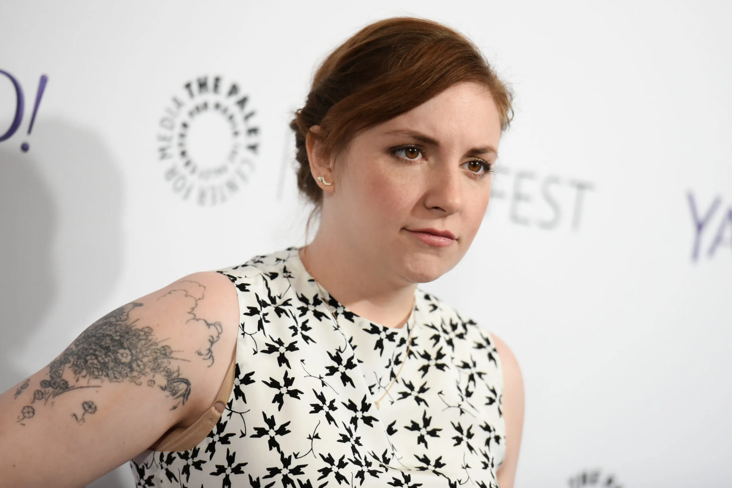 Lena Dunham tries, fails to record voicemail message for Paul Ryan about Steve Bannon