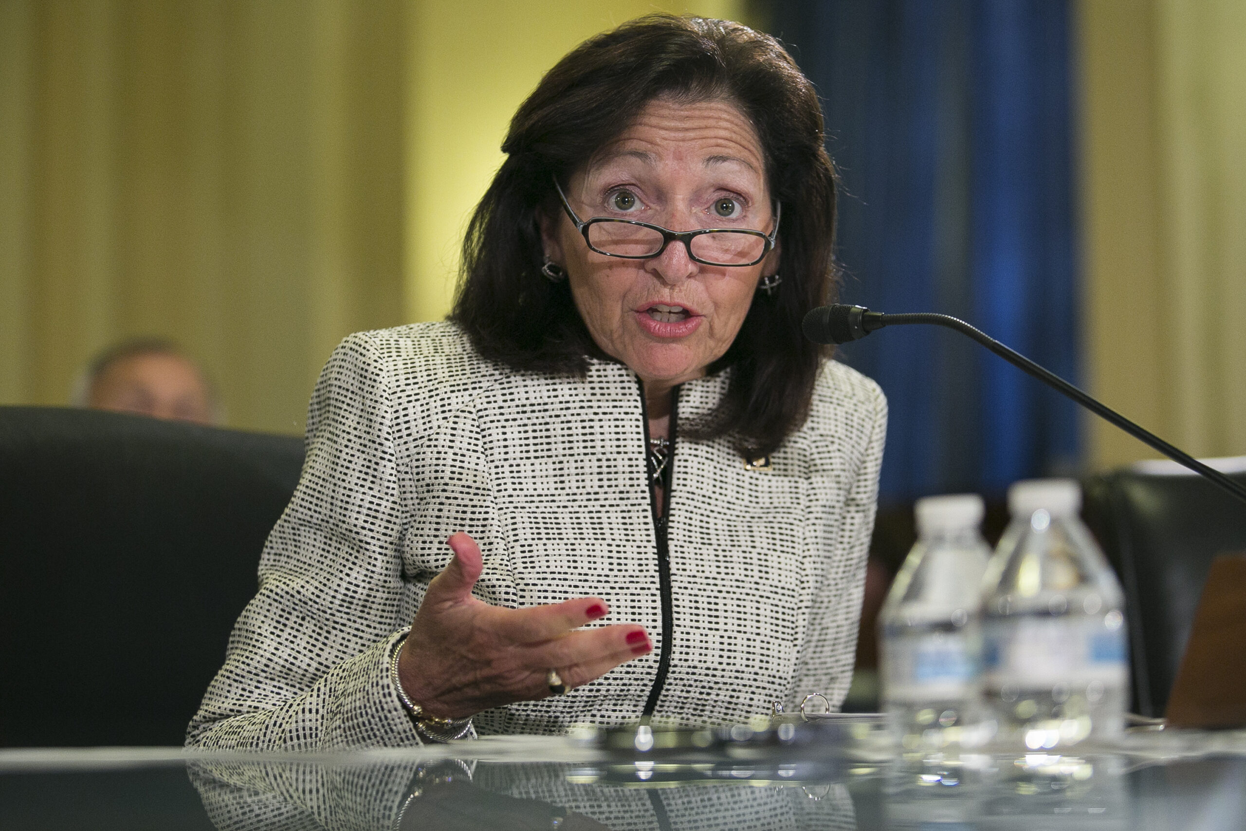 All top Veterans Affairs managers got high performance ratings despite long delays, patient deaths