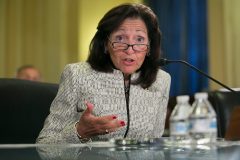 All top Veterans Affairs managers got high performance ratings despite long delays, patient deaths