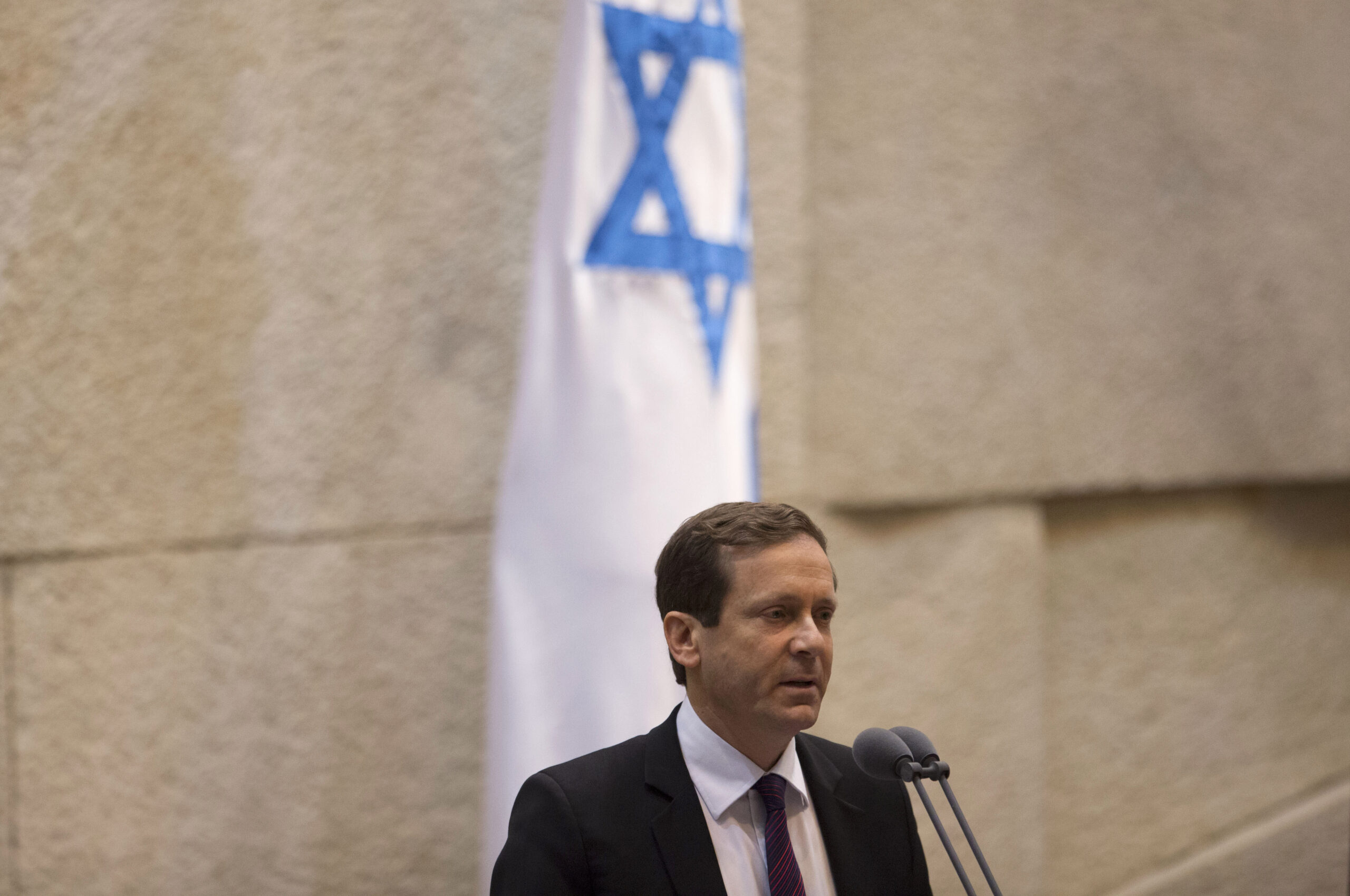 Israeli opposition chief doubts Netanyahu’s ‘guts’