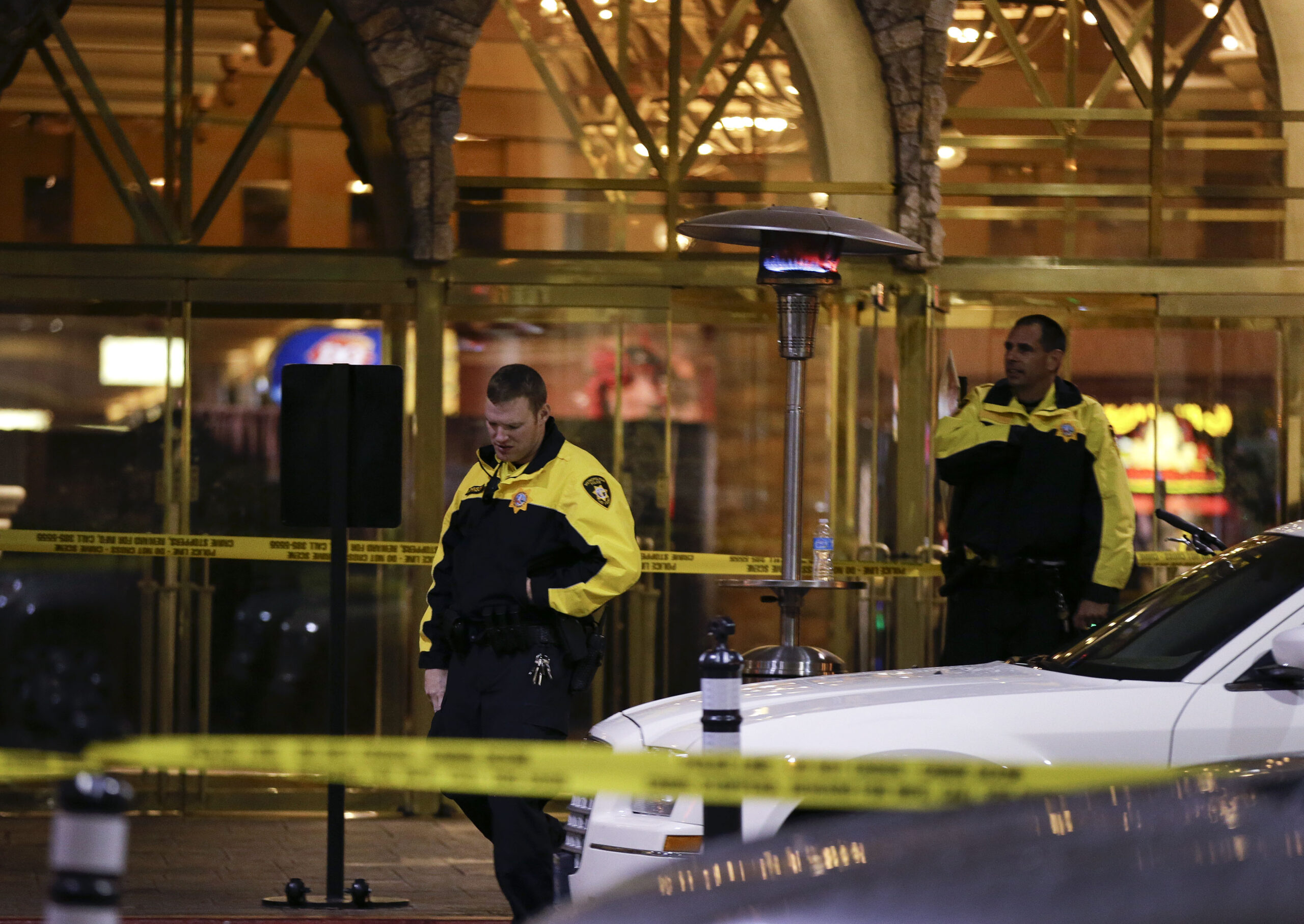 2 dead after shooting at Las Vegas Strip hotel