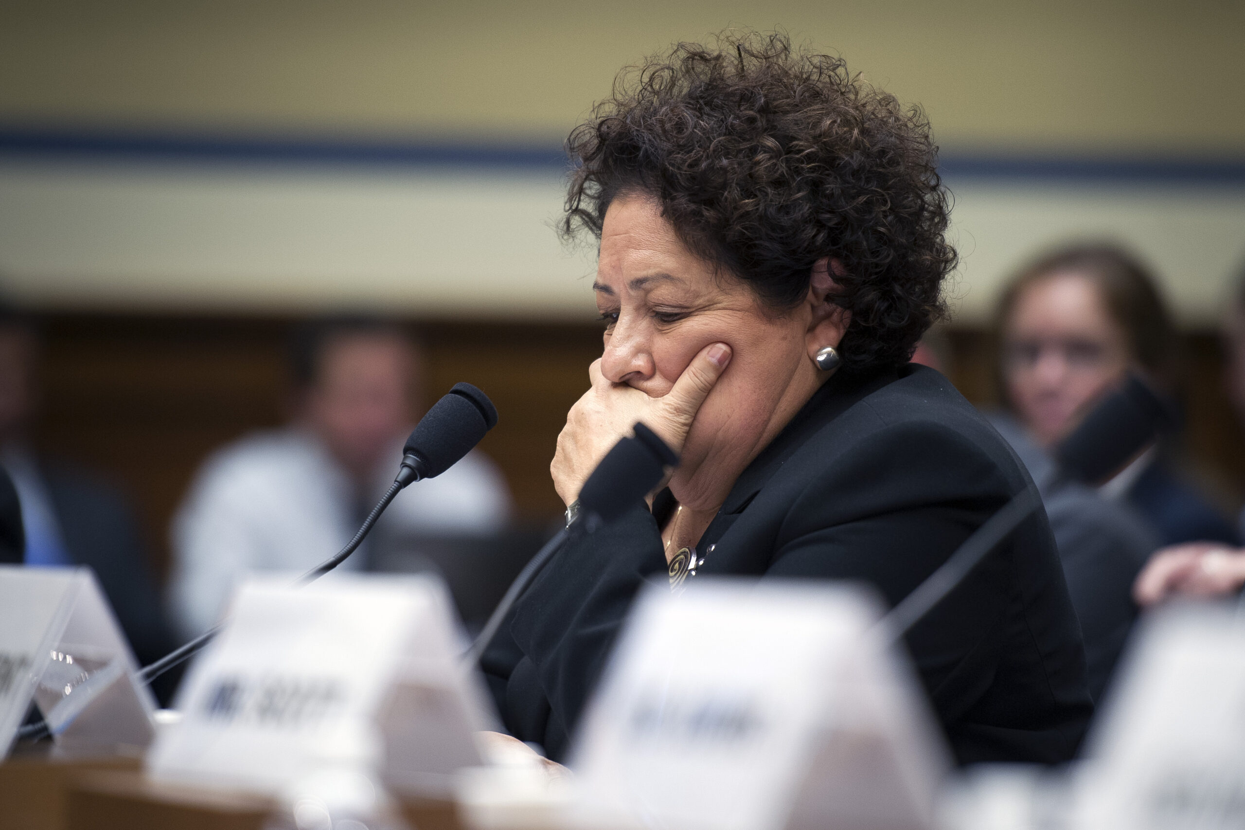 It begins: Lawmakers want OPM director to resign over data hack