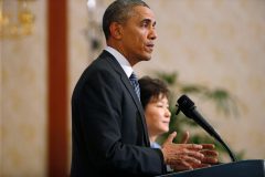 Obama: Economic sanctions if Russia enters Ukraine