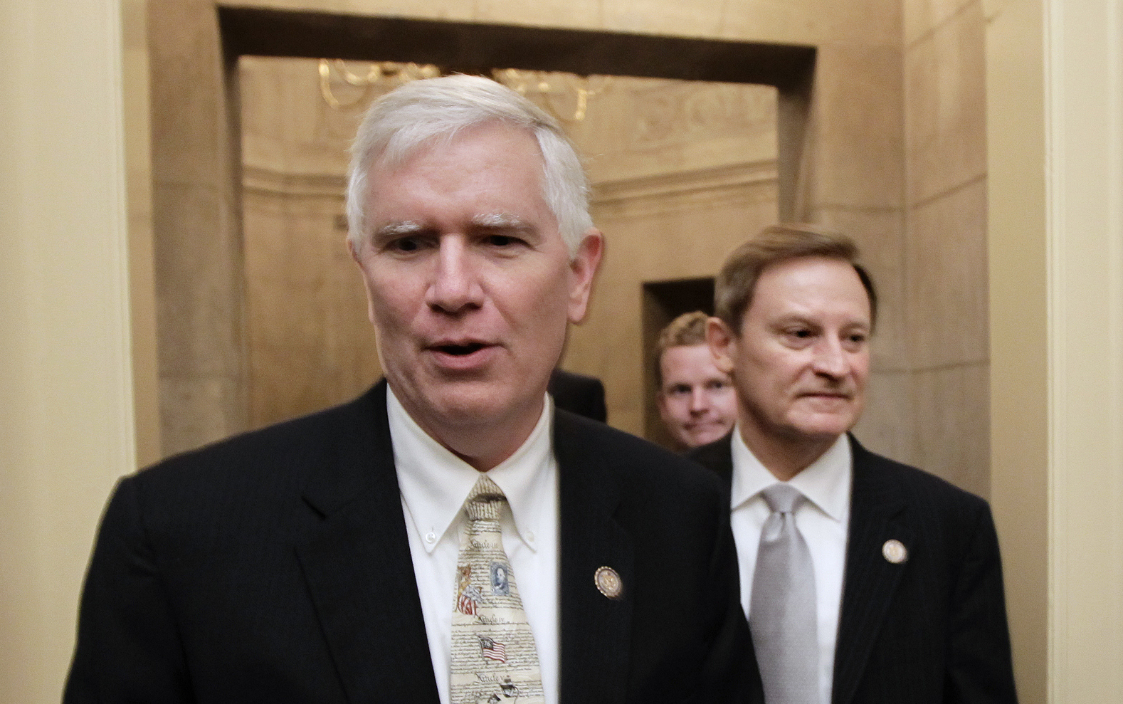 Lawmaker offers bill to punish cyber hackers with trade sanctions