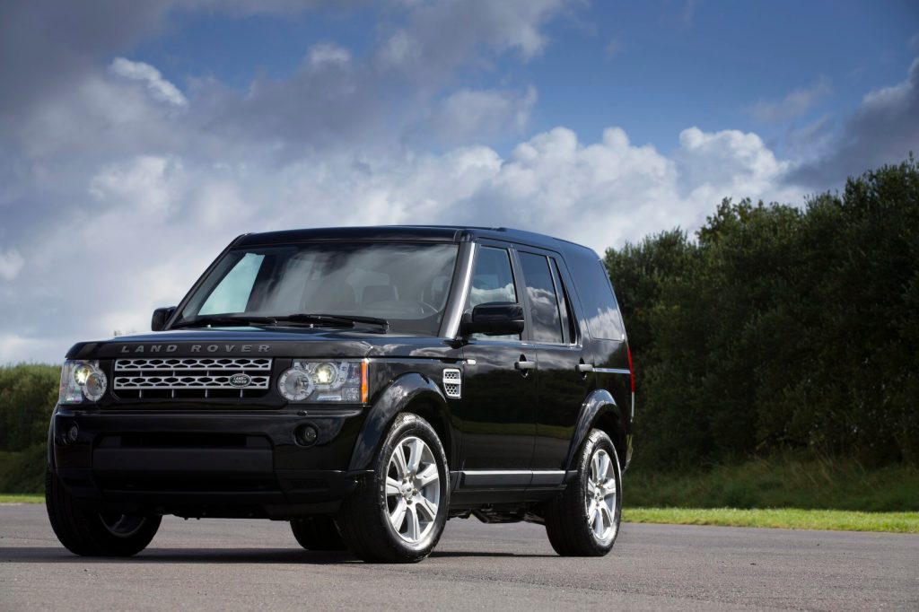 LR4 is updated for fuel efficiency