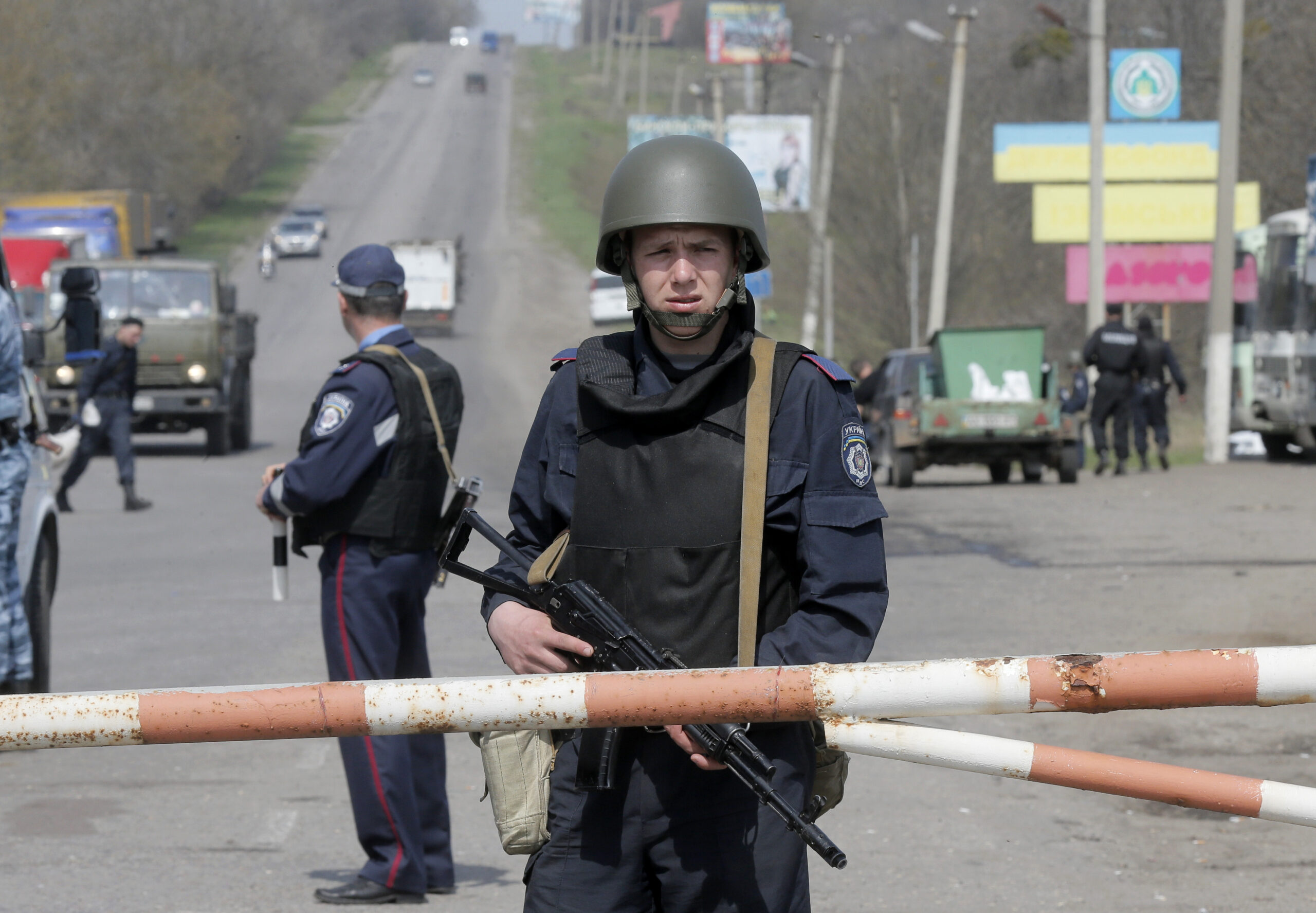 Russian forces make limited advances toward Kyiv, Pentagon says