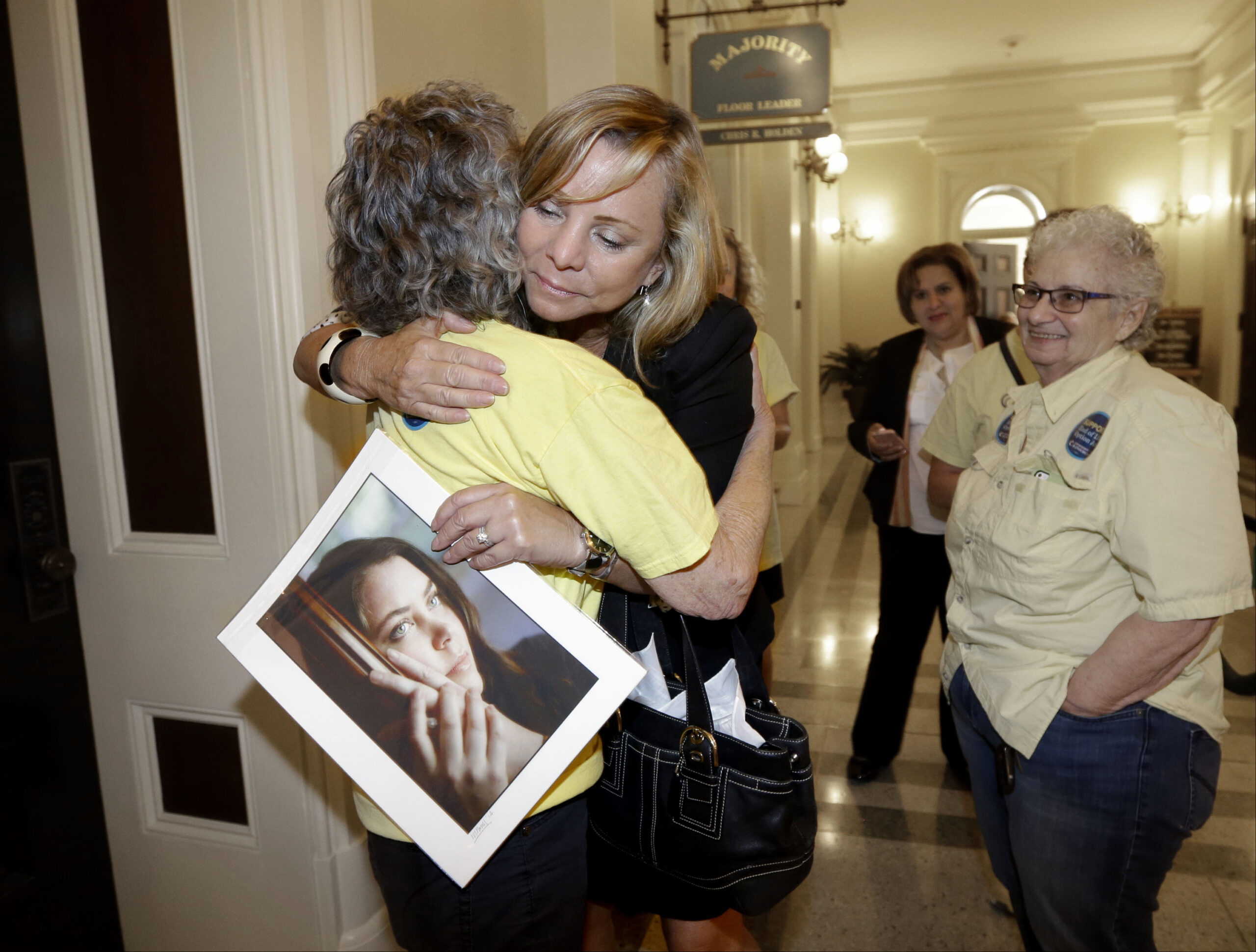 California governor signs right-to-die bill