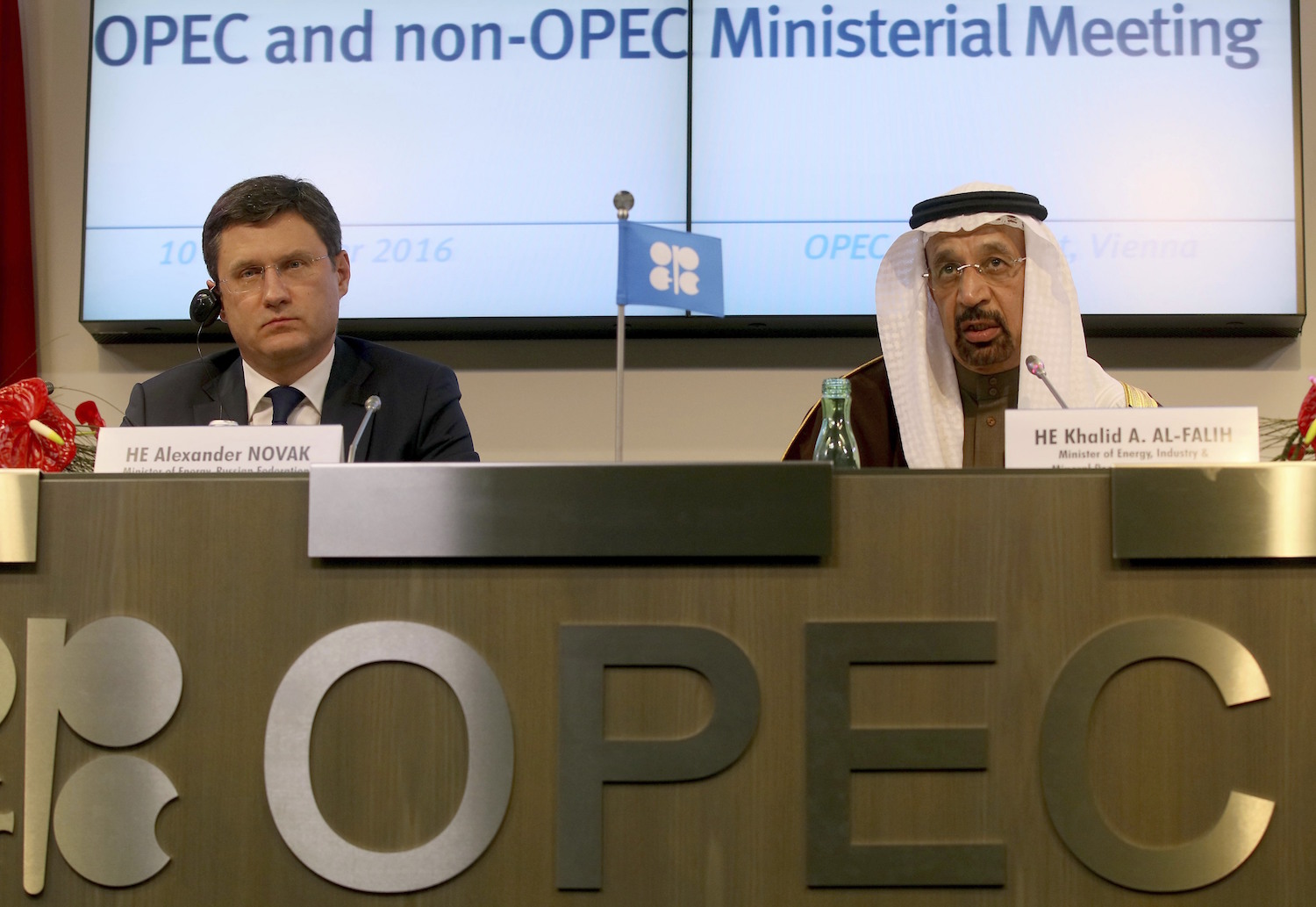 Saudis to extend oil pact as Trump visits kingdom