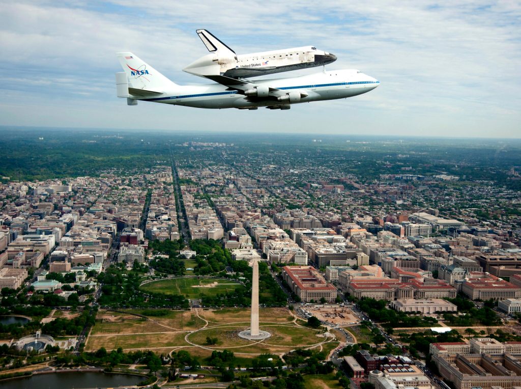 Examiner Editorial: Put NASA back into manned spaceflight