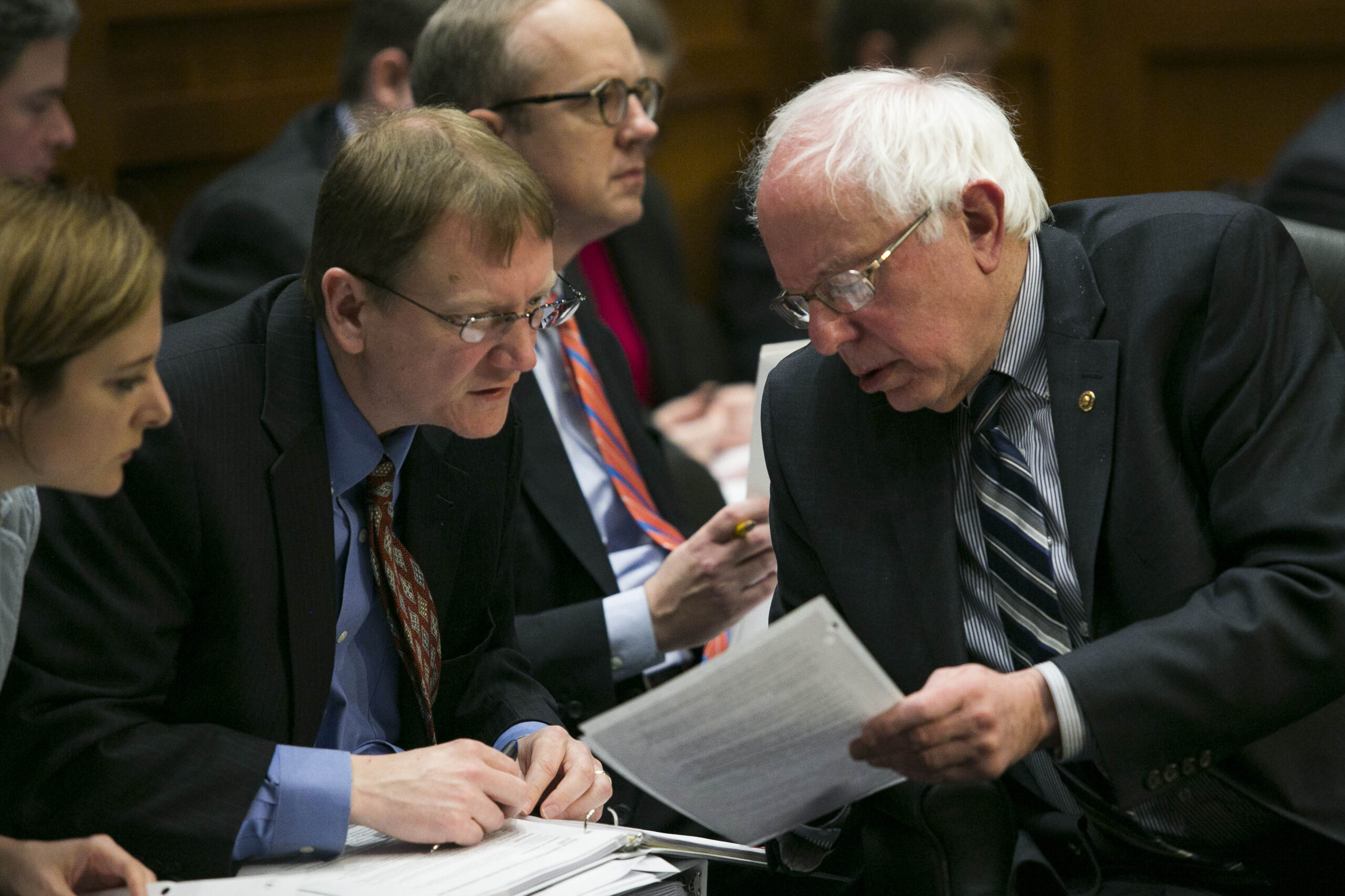 Senate committee sends budget to Senate floor