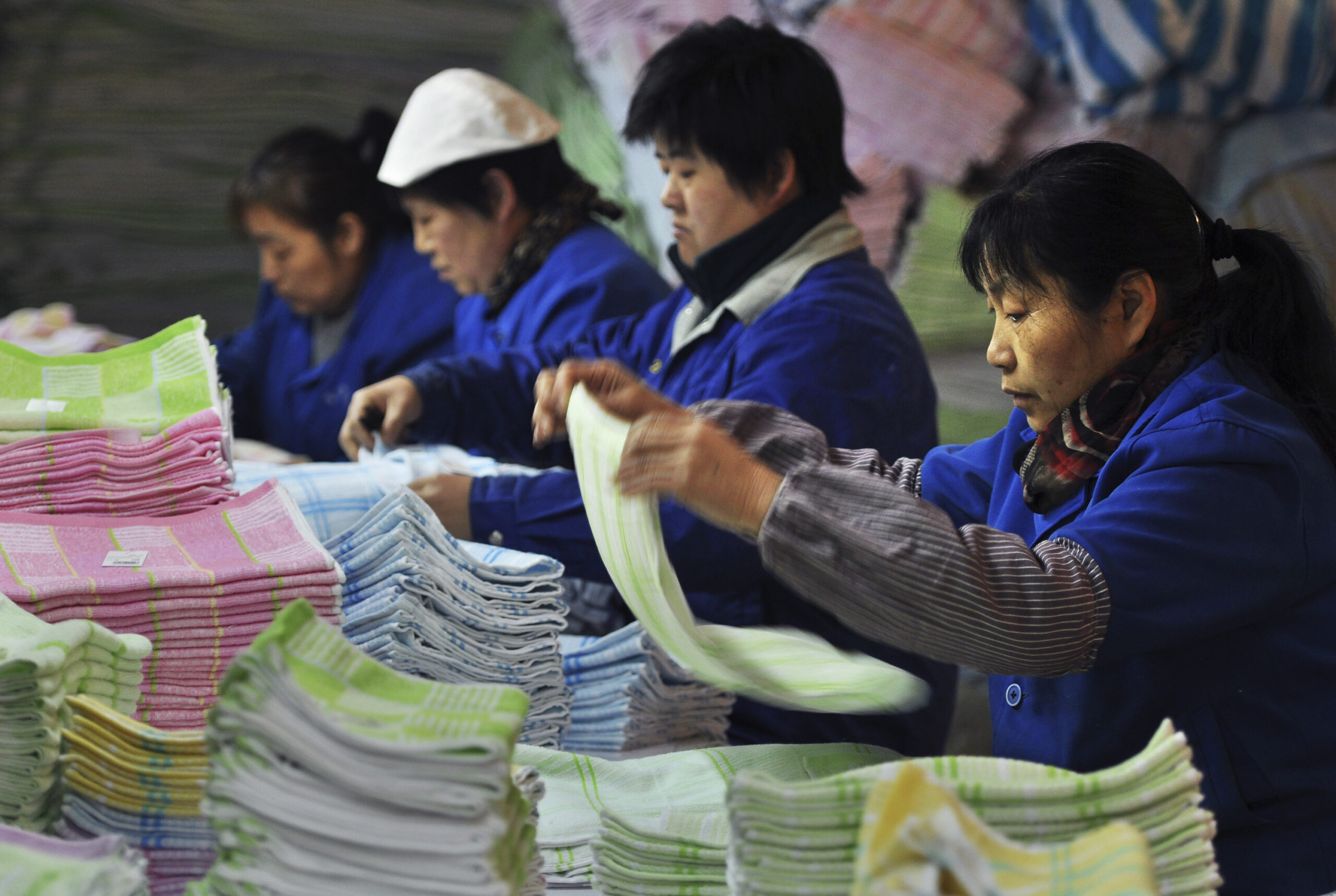 China factory index: 1st contraction in 6 months