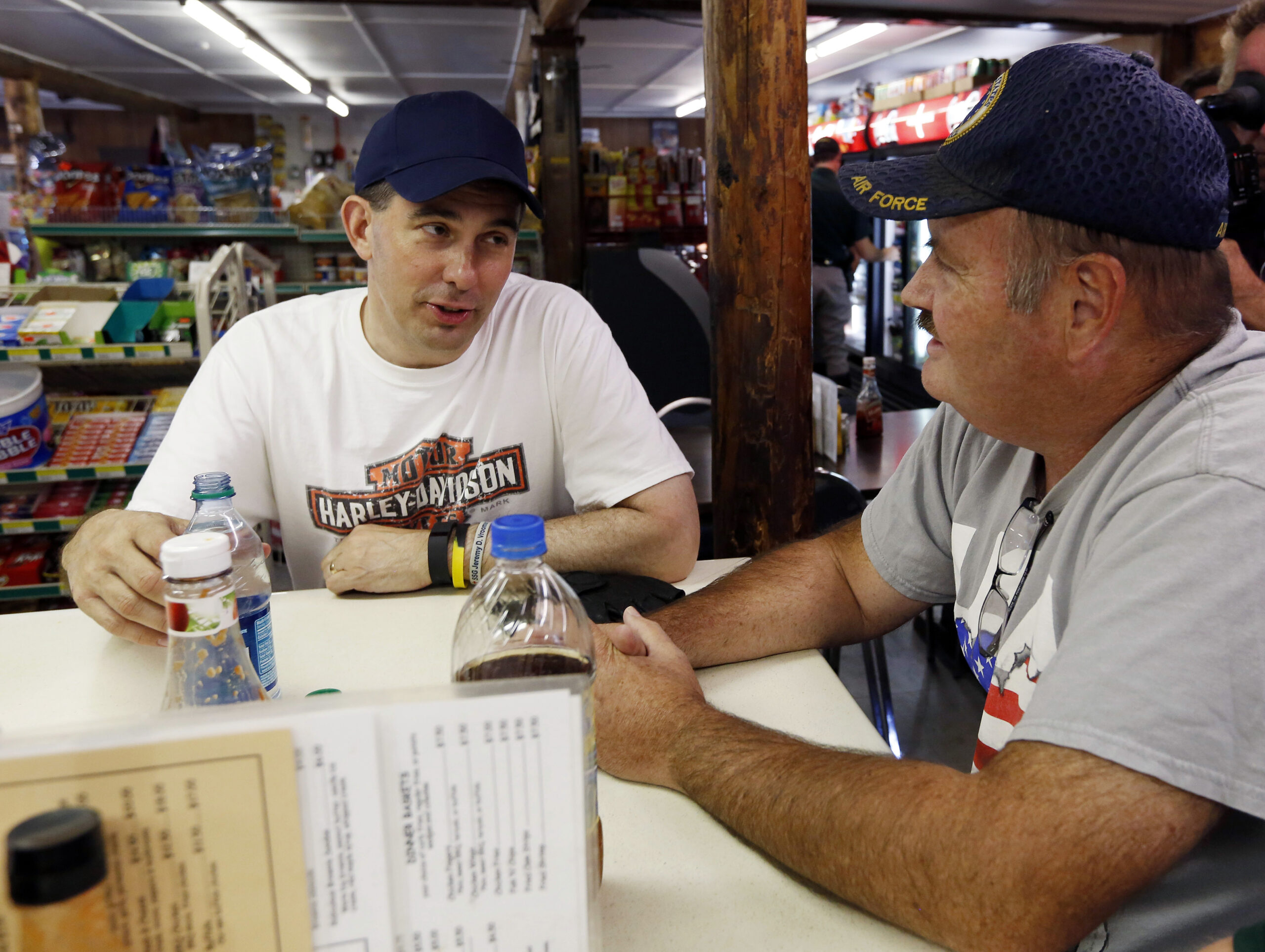 Scott Walker pledges to thwart ‘big government union bosses’ in WH