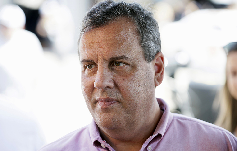 Fox News chief: Christie is a ‘suicide bomber’