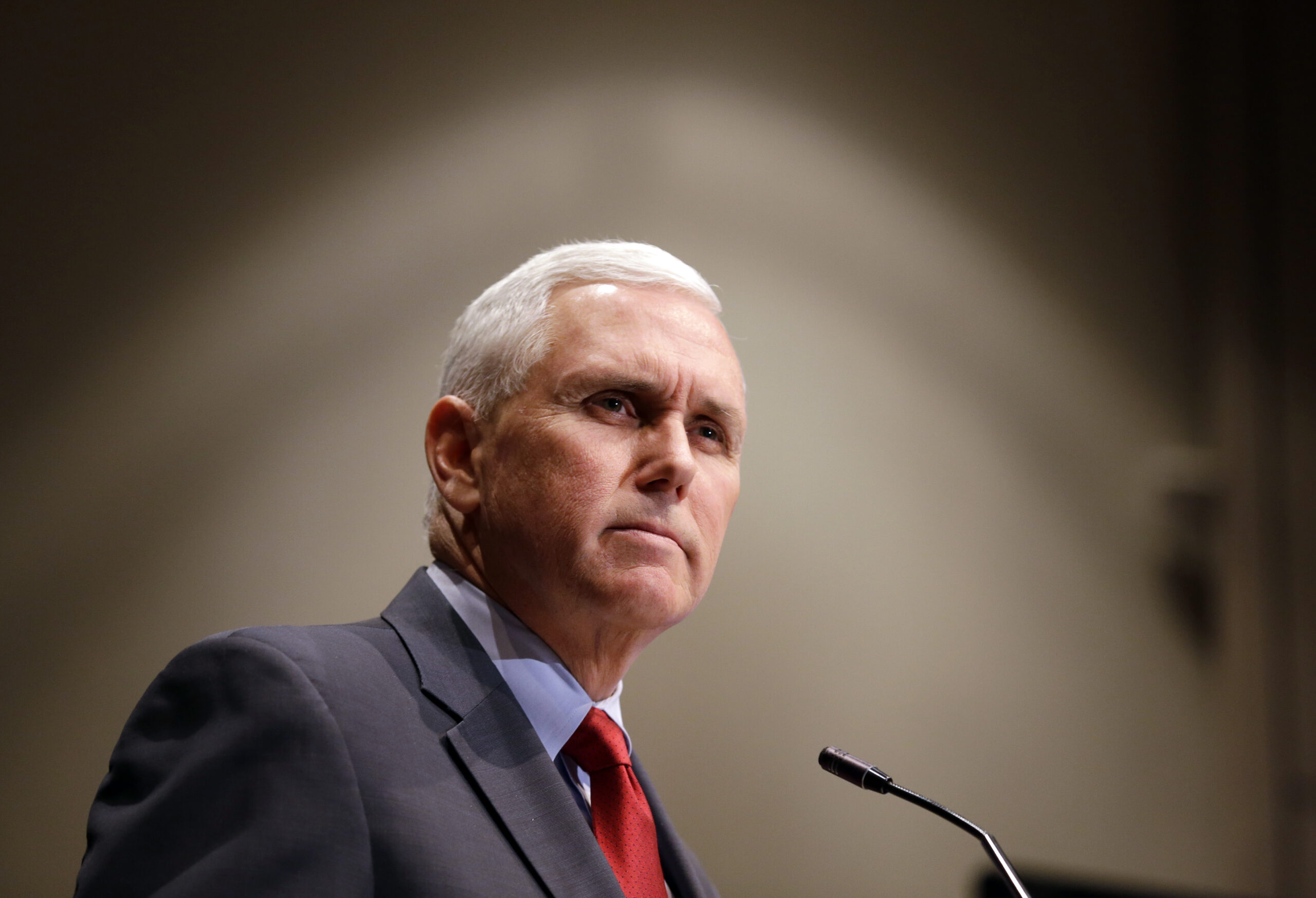 Indiana Gov. Pence pulls plans for ‘JustIN’ news site