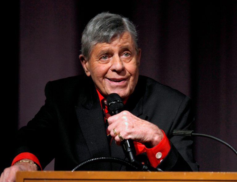   FILE - In this Dec. 7, 2011 file photo released by Starz shows comedian Jerry Lewis speaking at the Encore Original premiere of 