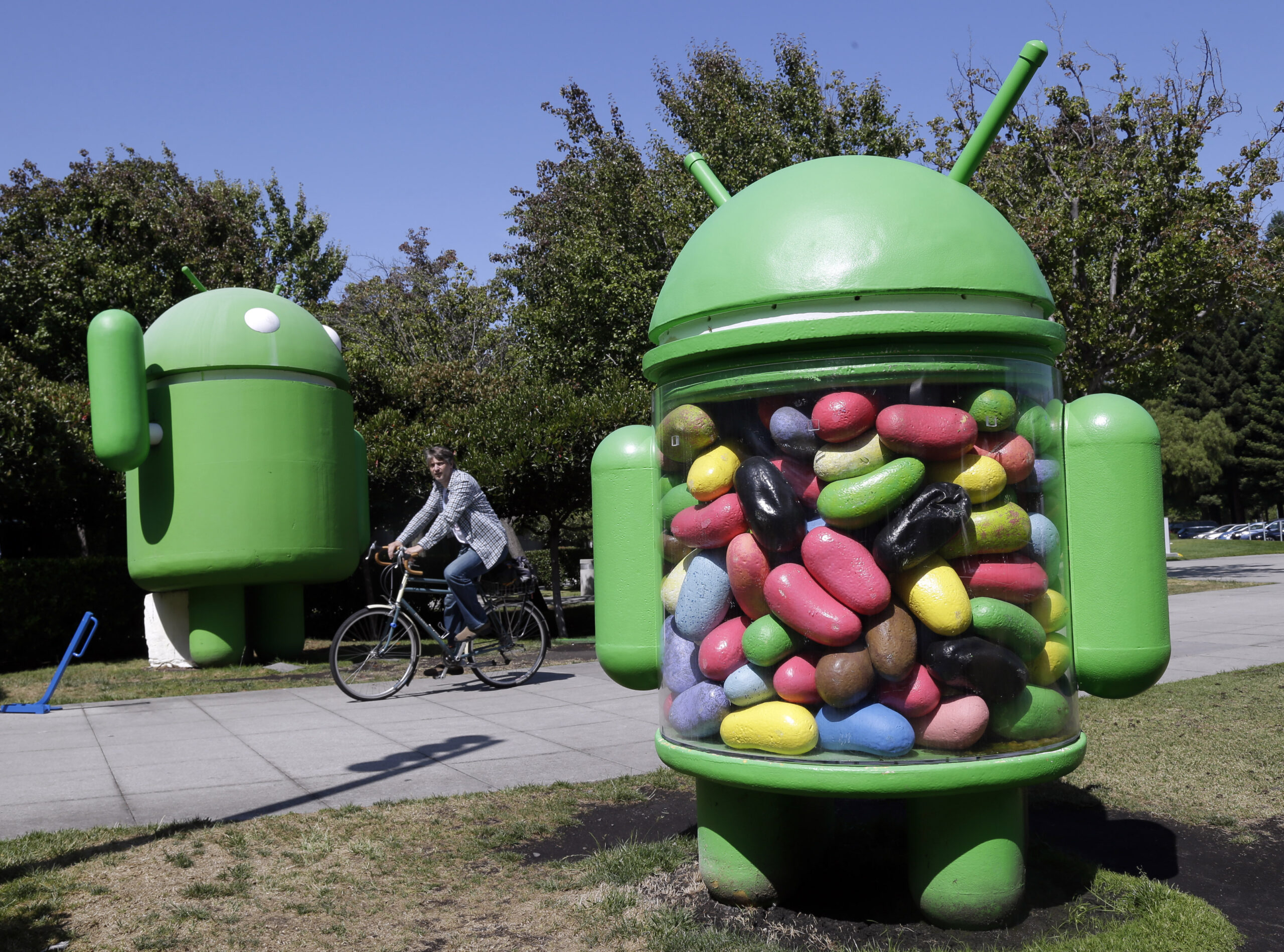 Google’s 2Q revenue gains eclipse earnings miss