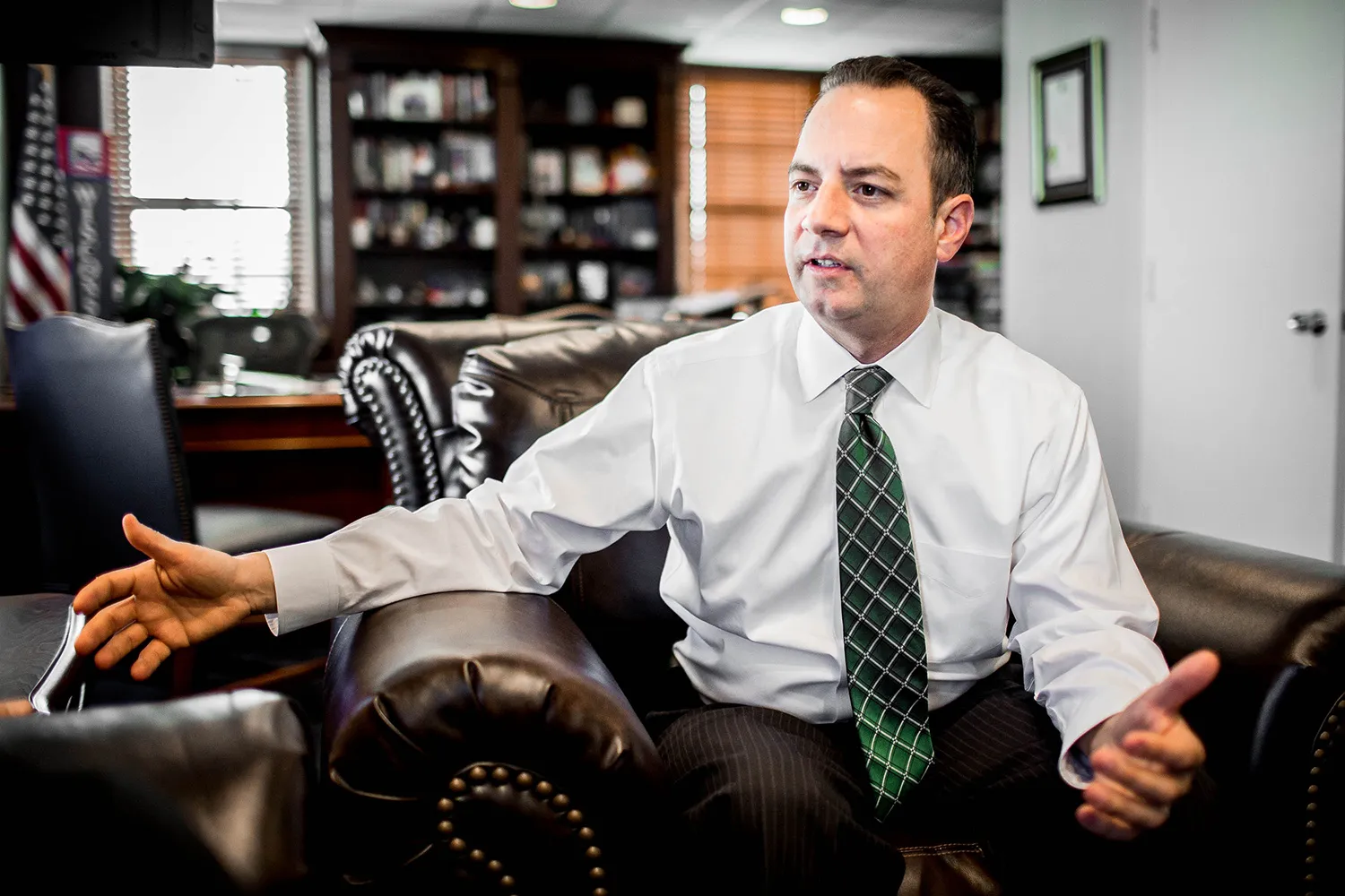 Priebus tells Fox News anchor: ‘You’re going bananas’ over Flynn-Russia sanctions story