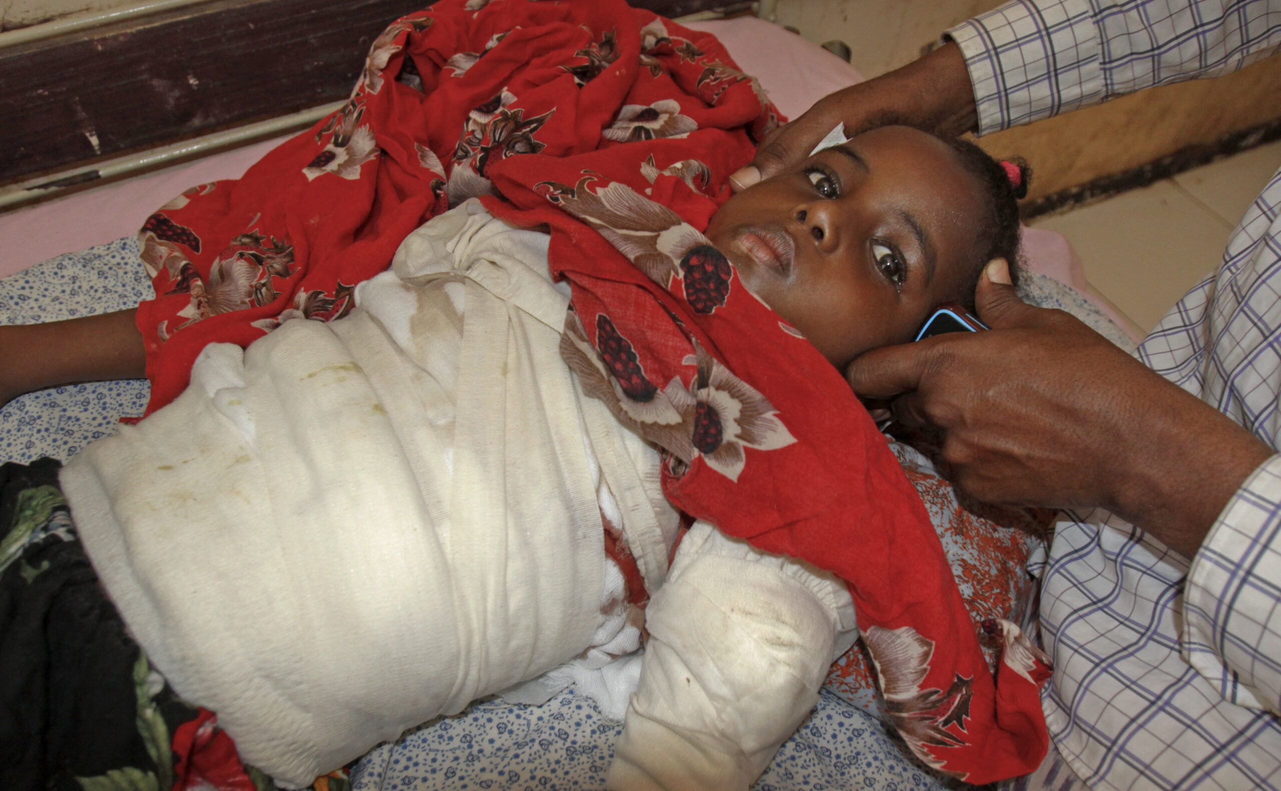 New barrages of mortar fire rattle Mogadishu