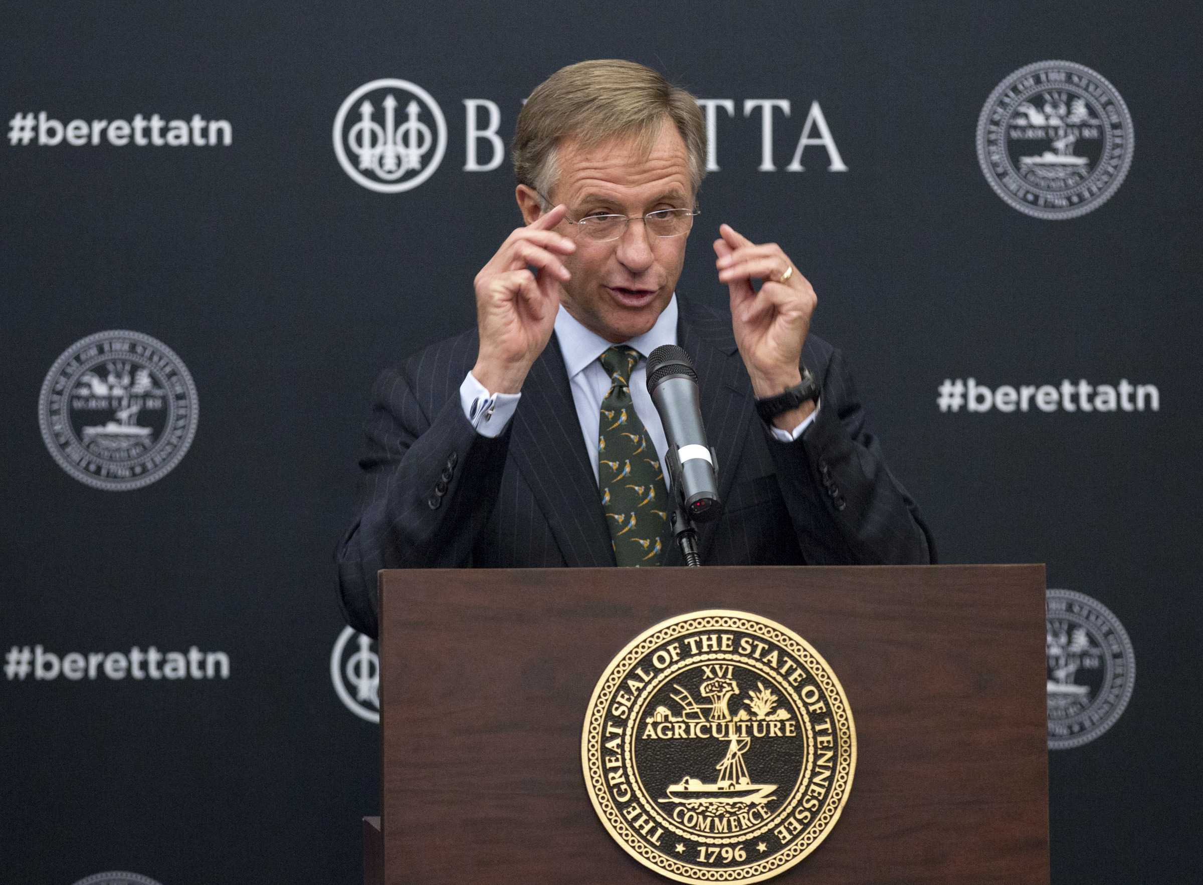 House Dems demand Tennessee Gov. Bill Haslam turn over documents on union bid