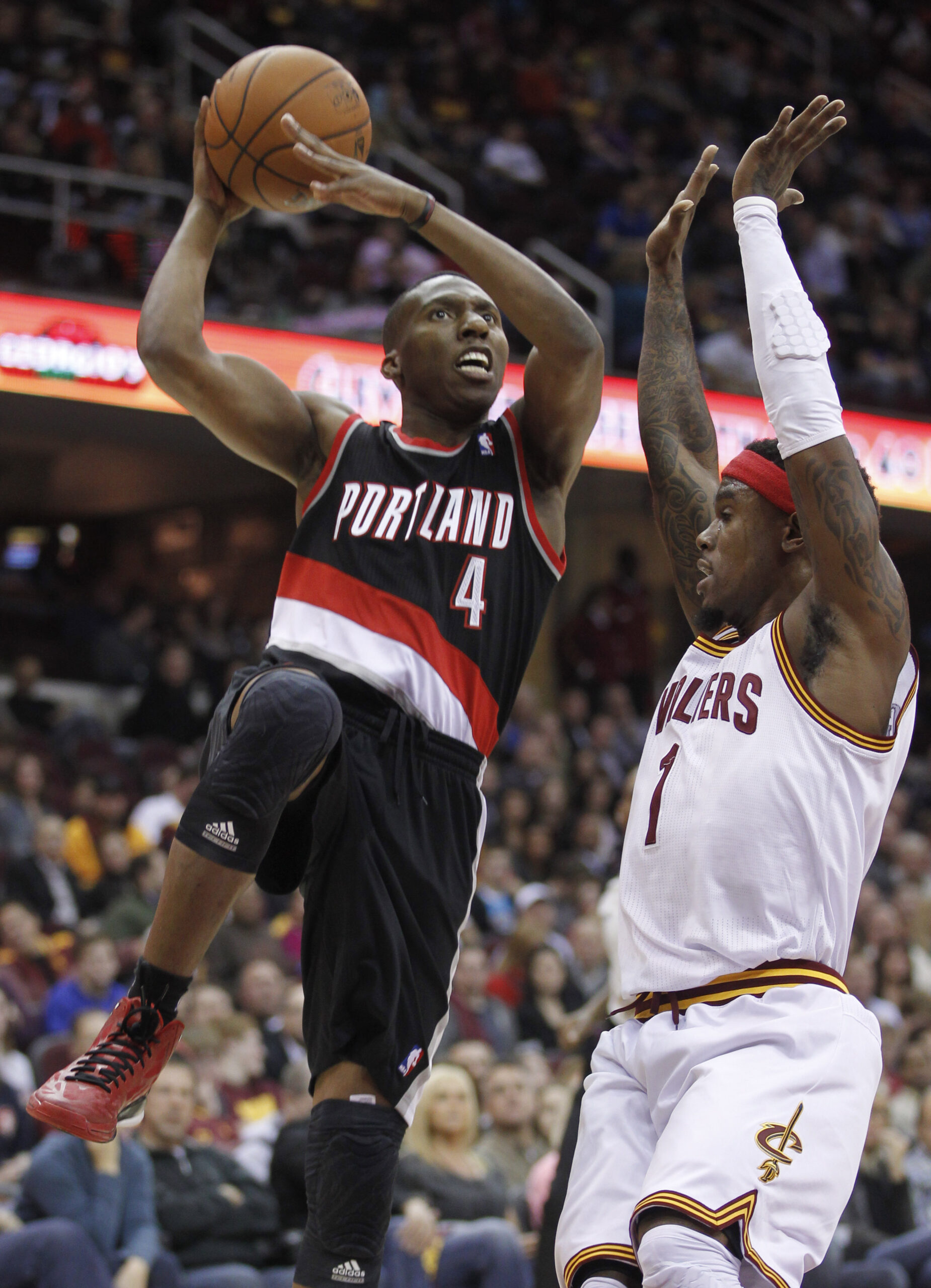 Batum’s 3-pointer lifts Blazers over Cavs in 2OTs