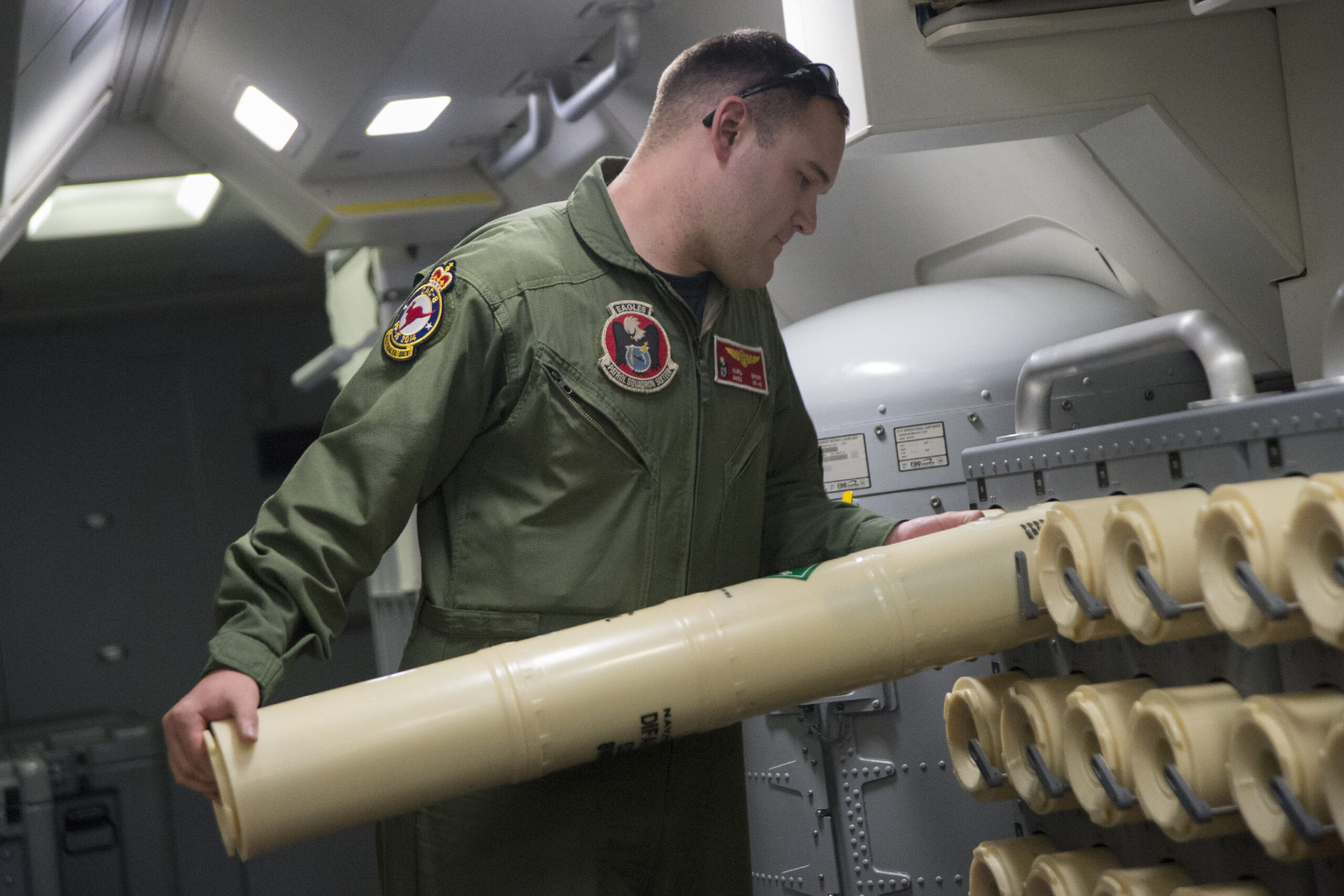 Searchers race to find jet; no new signals heard