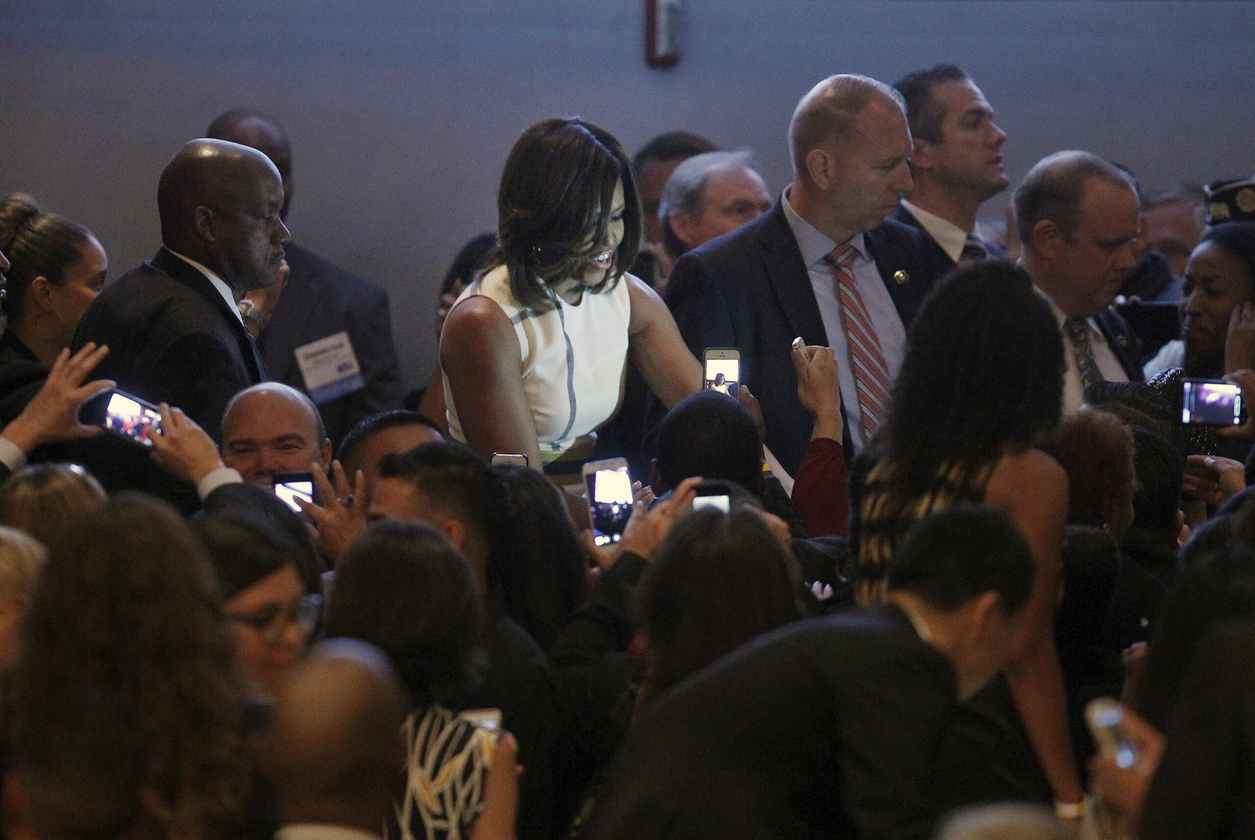 First lady: Vets face ‘unacceptable’ job barriers