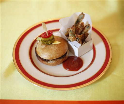 First Lady serves ‘Cabbage Sloppy Joes’ and ‘Zucchini Fries’ to kids for state dinner