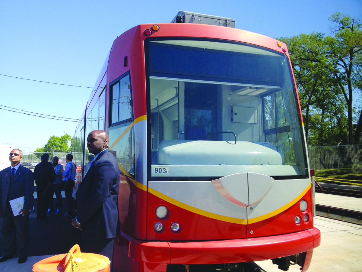 Mayor shows off D.C.’s new streetcar but can’t say what project will cost