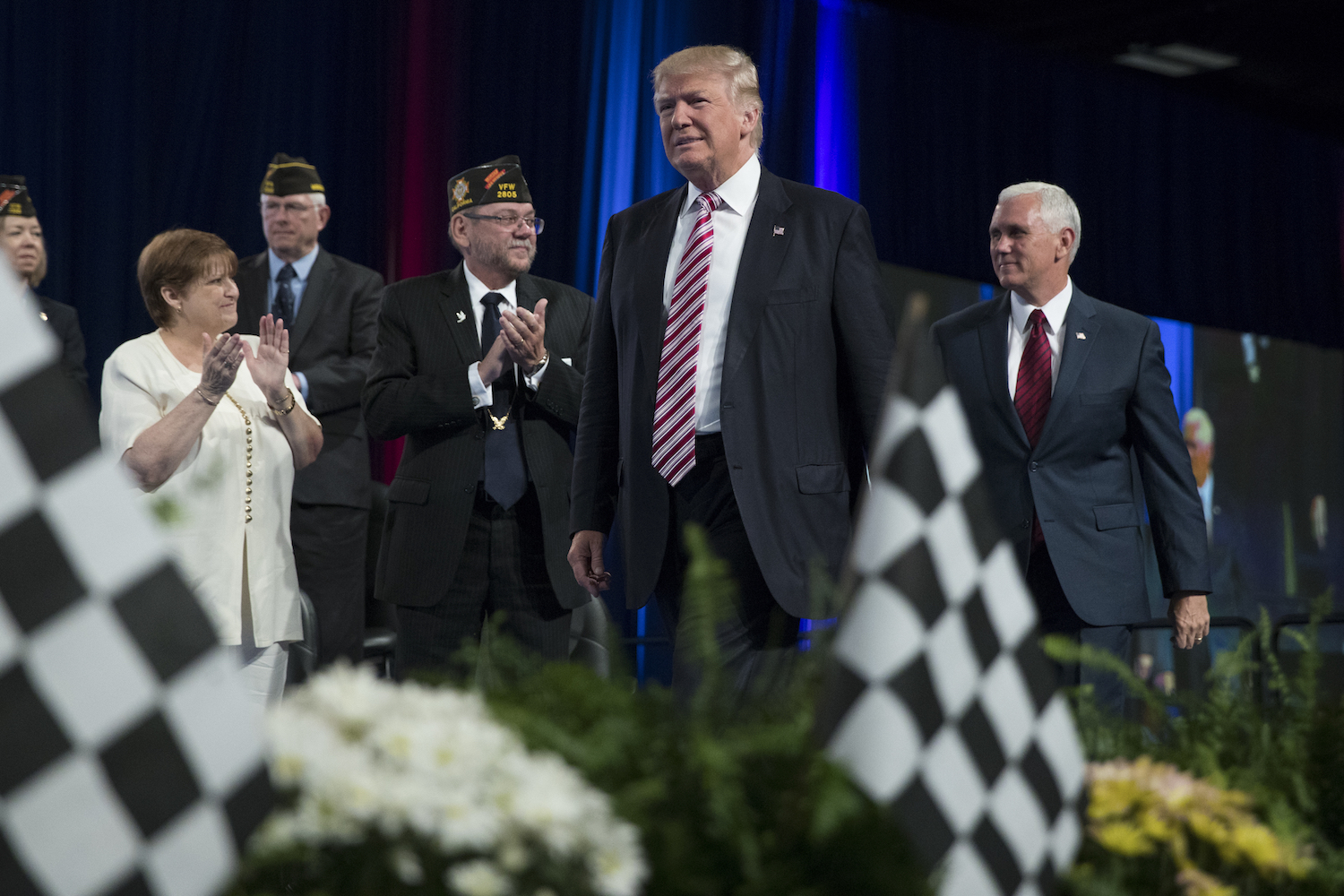 Retired general criticizes Trump same day as endorsement letter