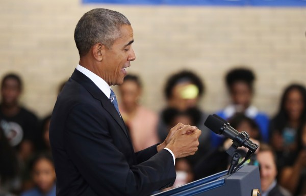Obama giving away his social media followers