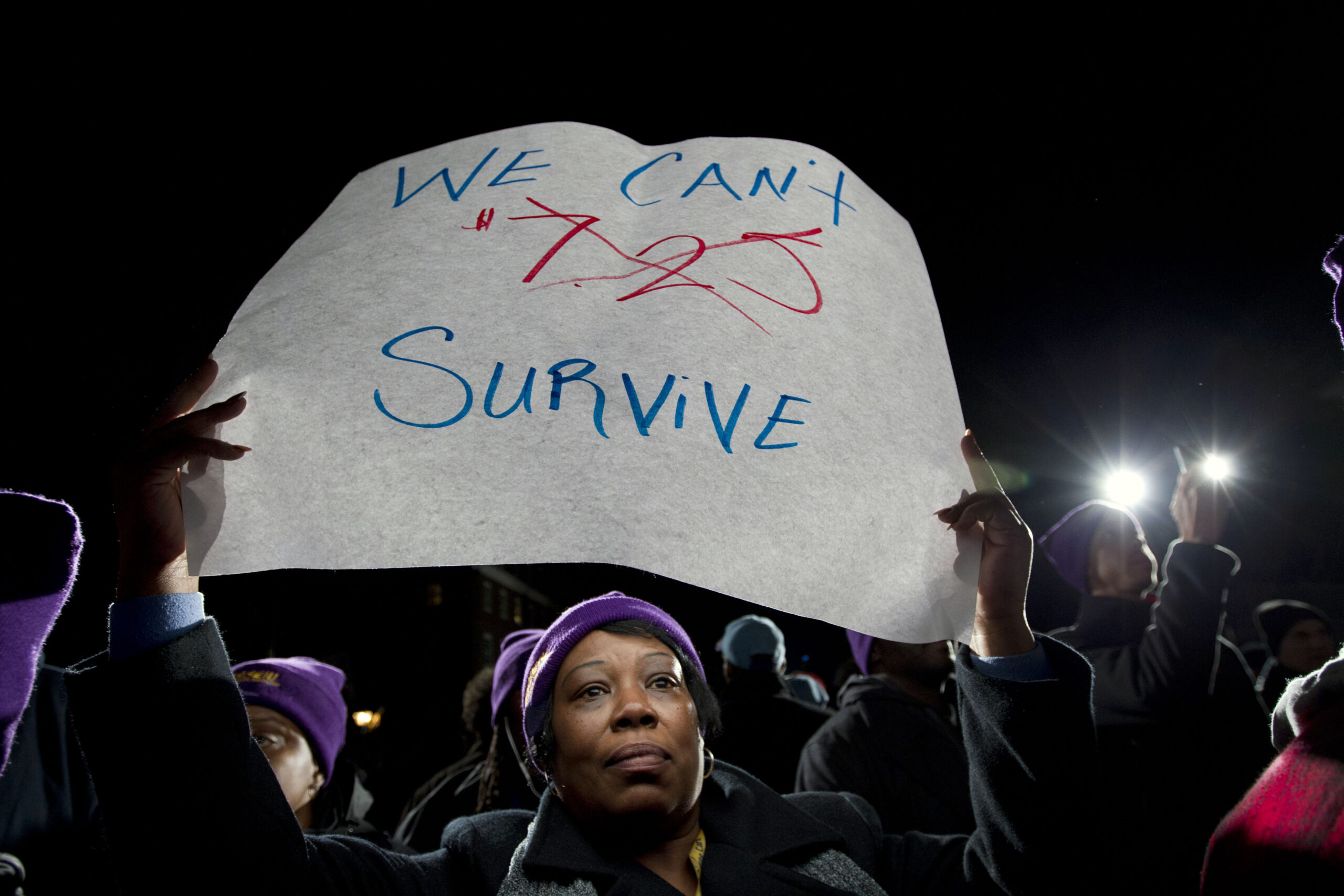 House panel considers minimum wage hike bill